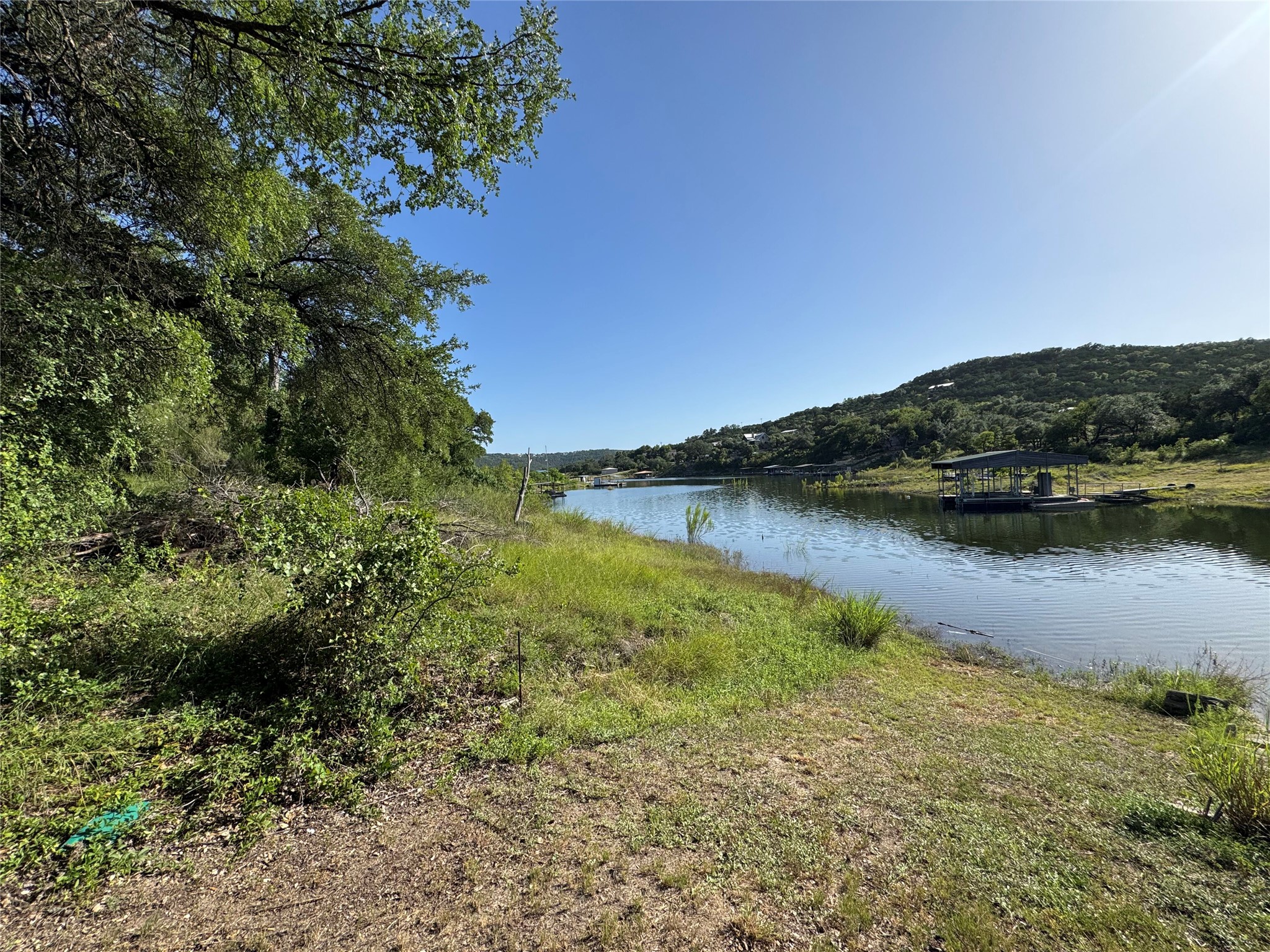 main property photo 8