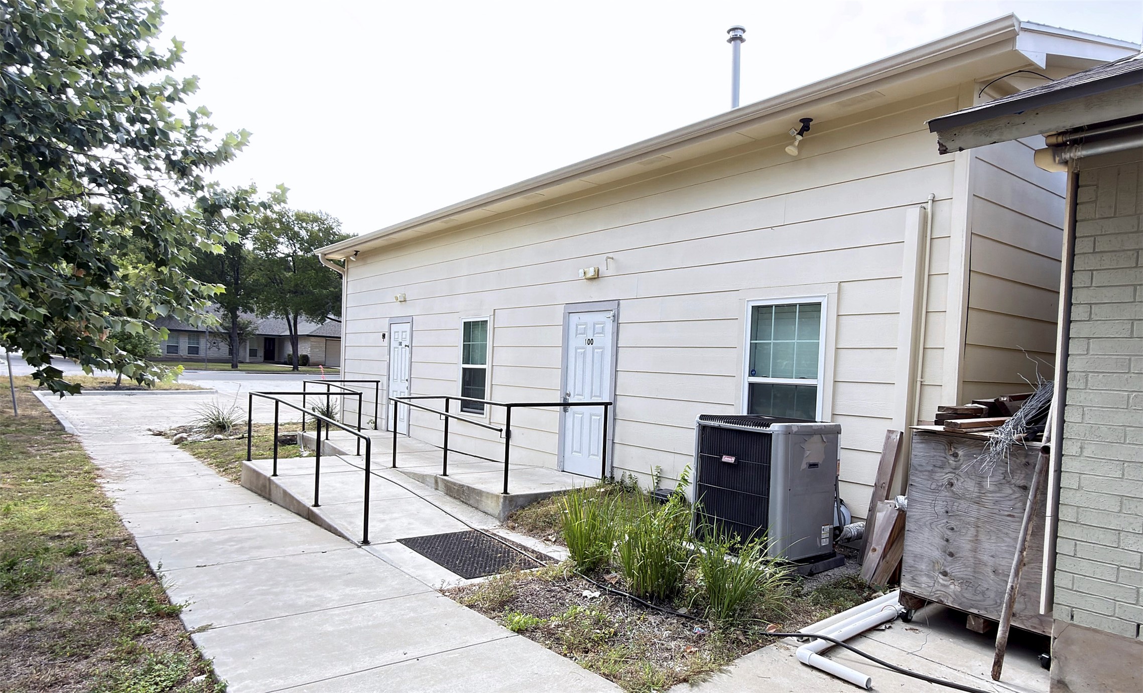 main property photo 17