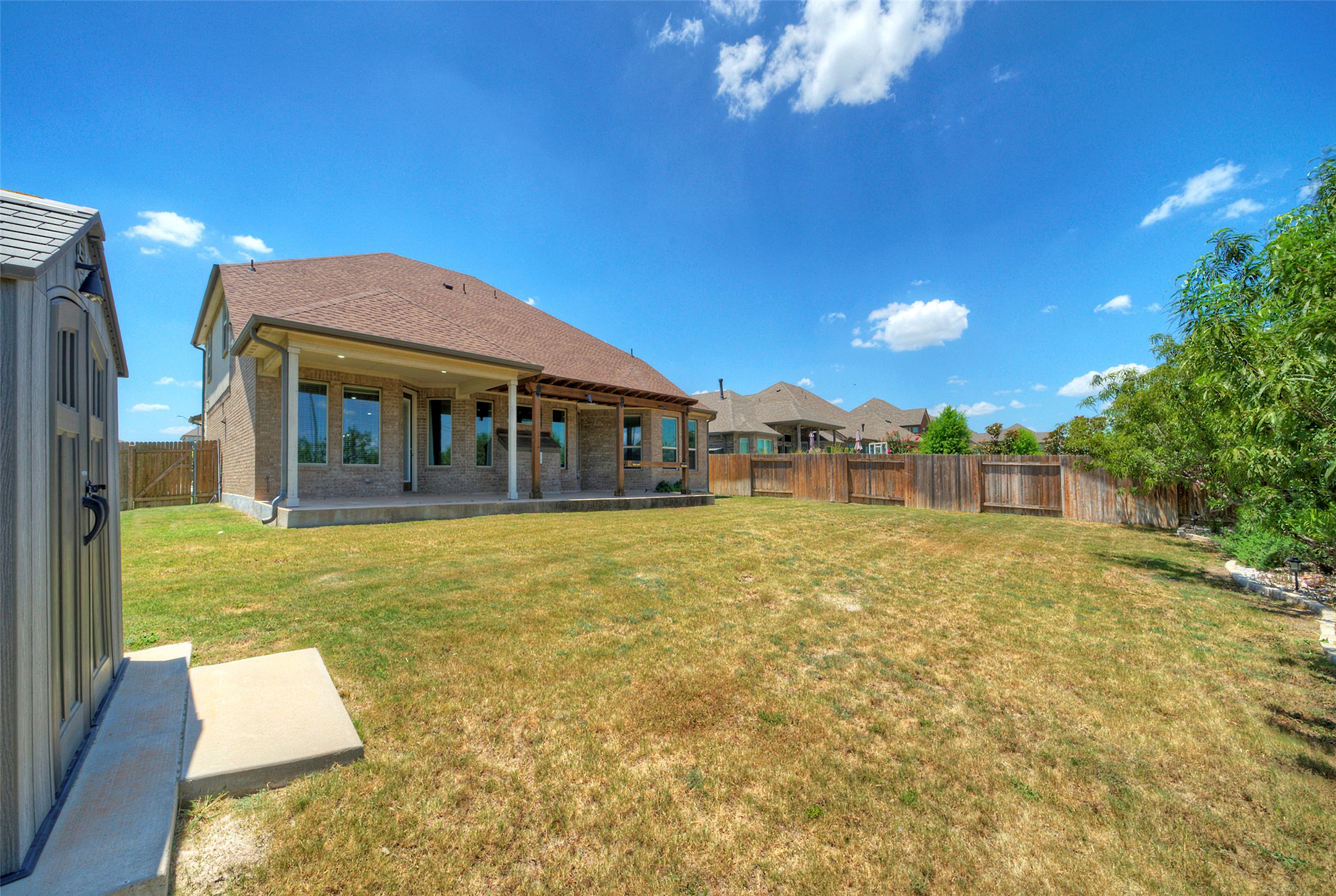 main property photo 37