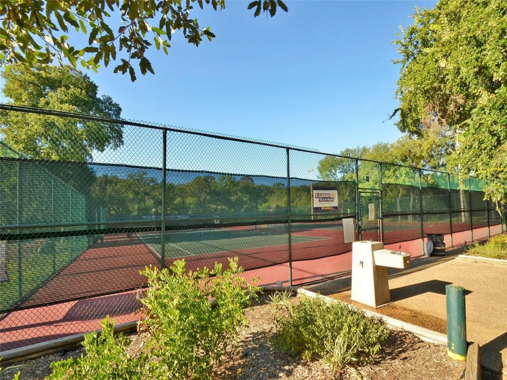 main property photo 37