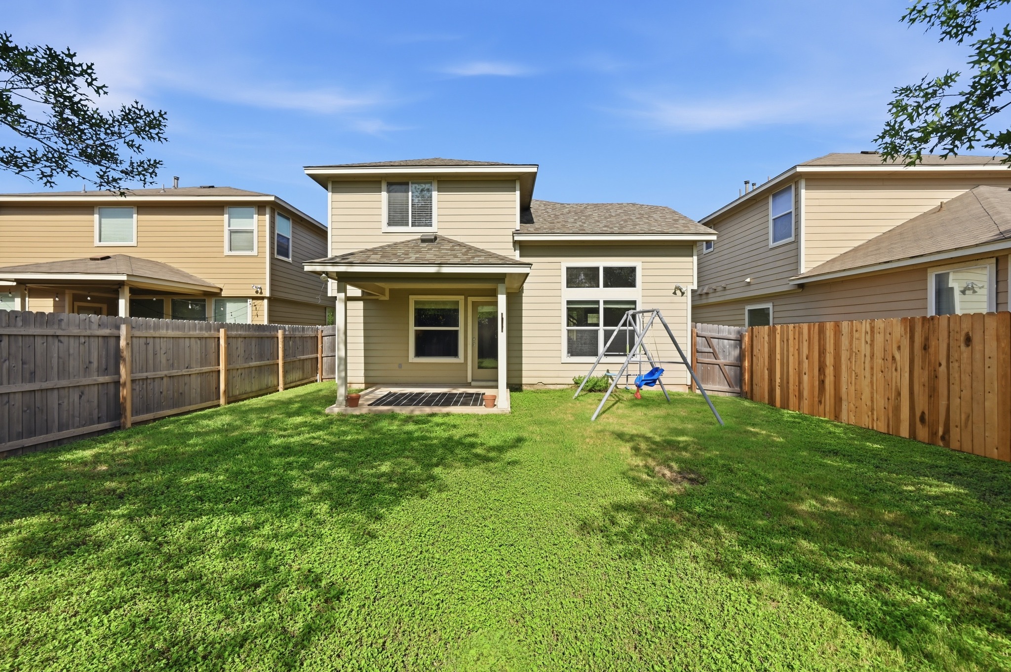 main property photo 22