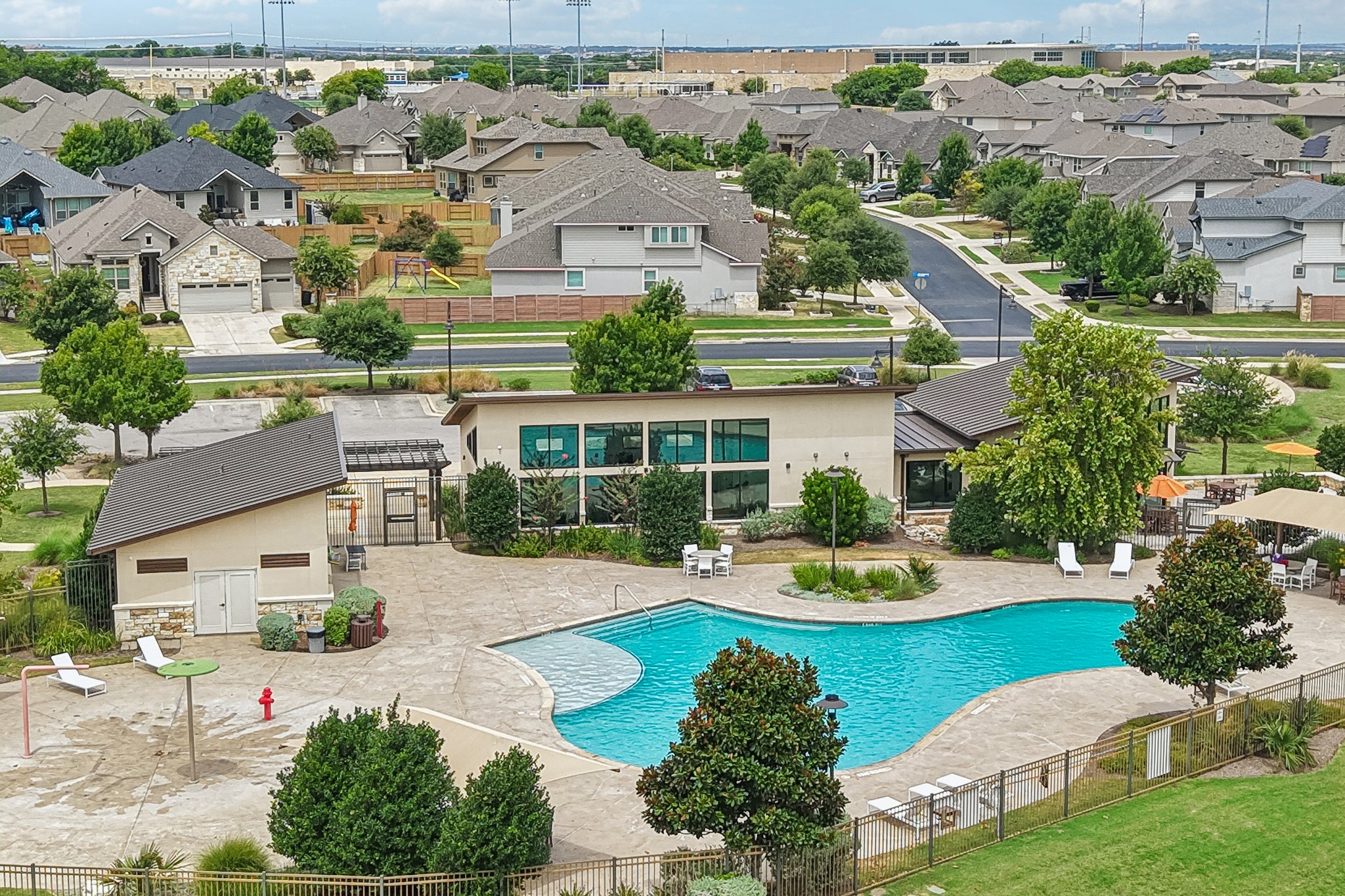 main property photo 19
