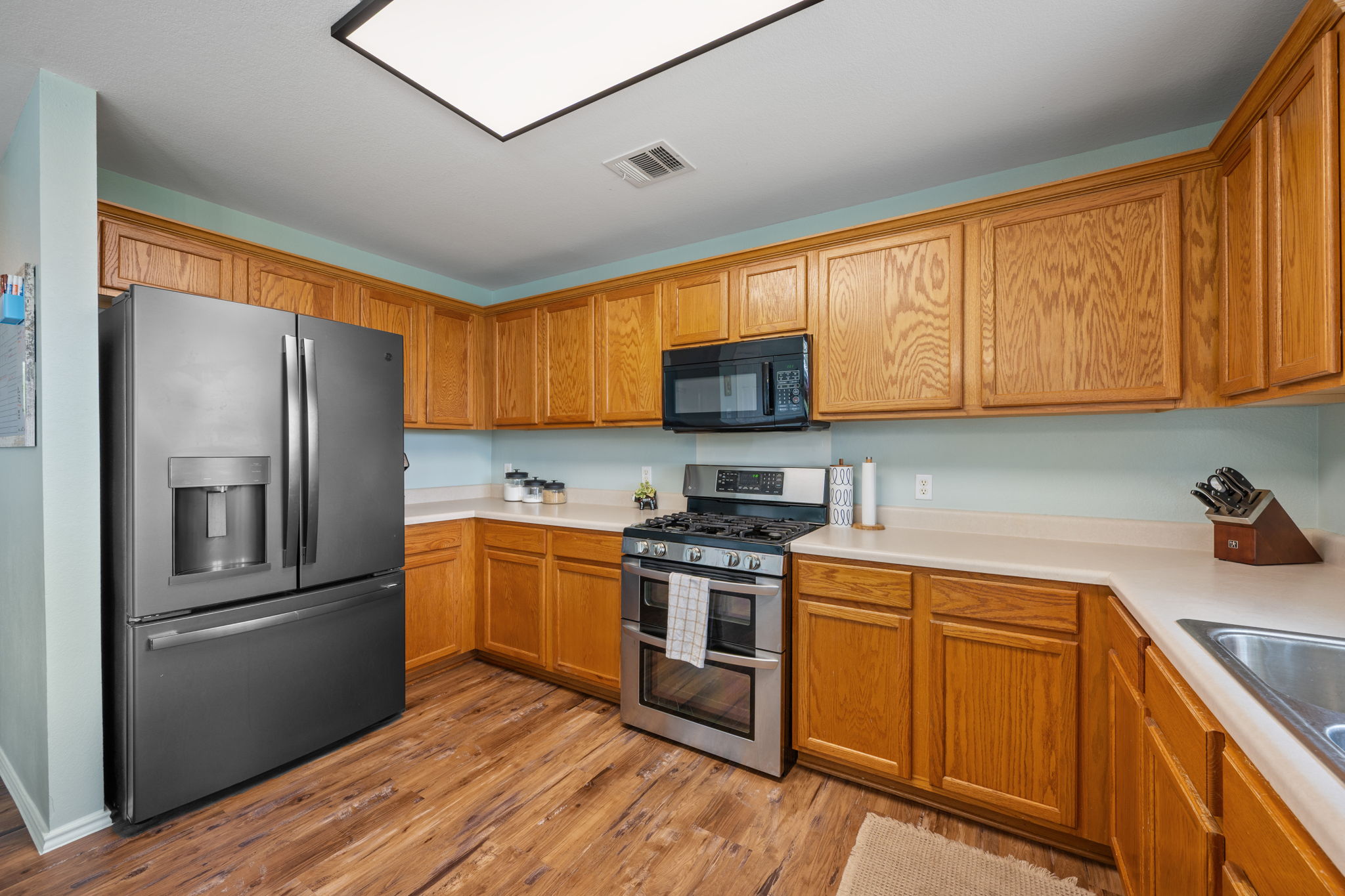 main property photo 14