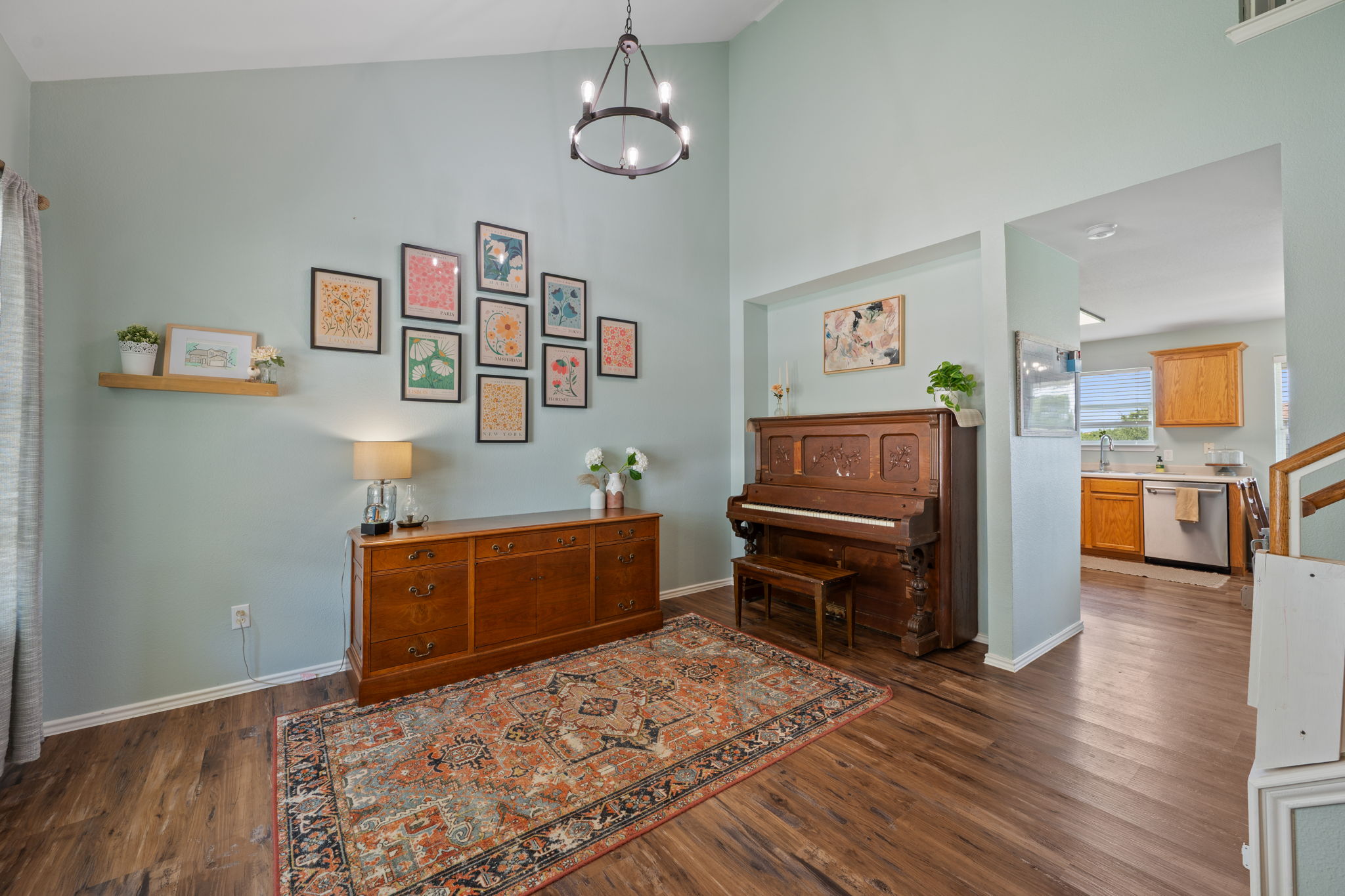 main property photo 9