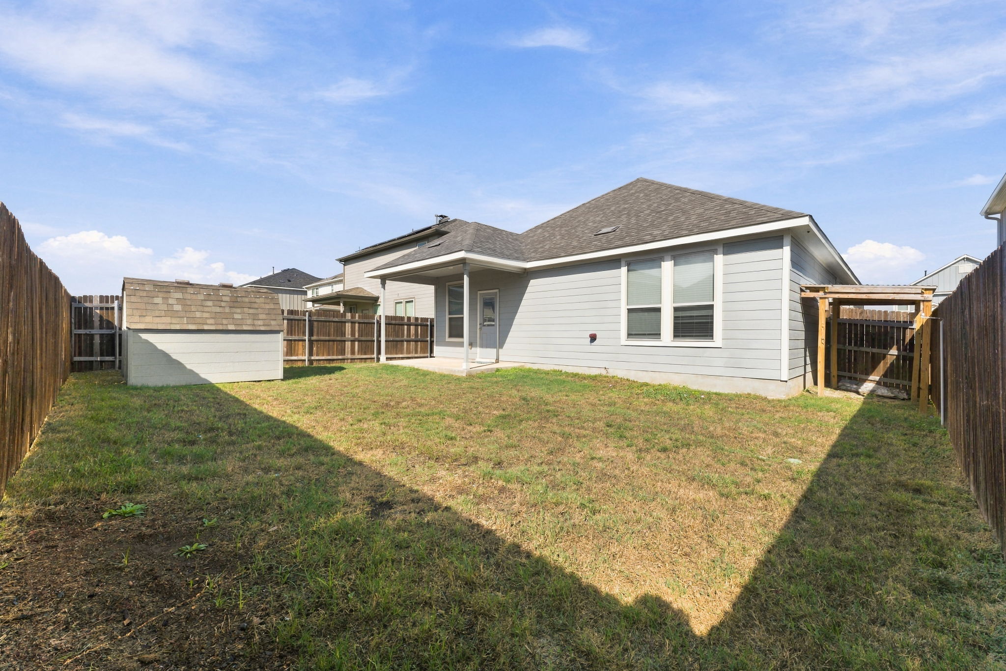 main property photo 20