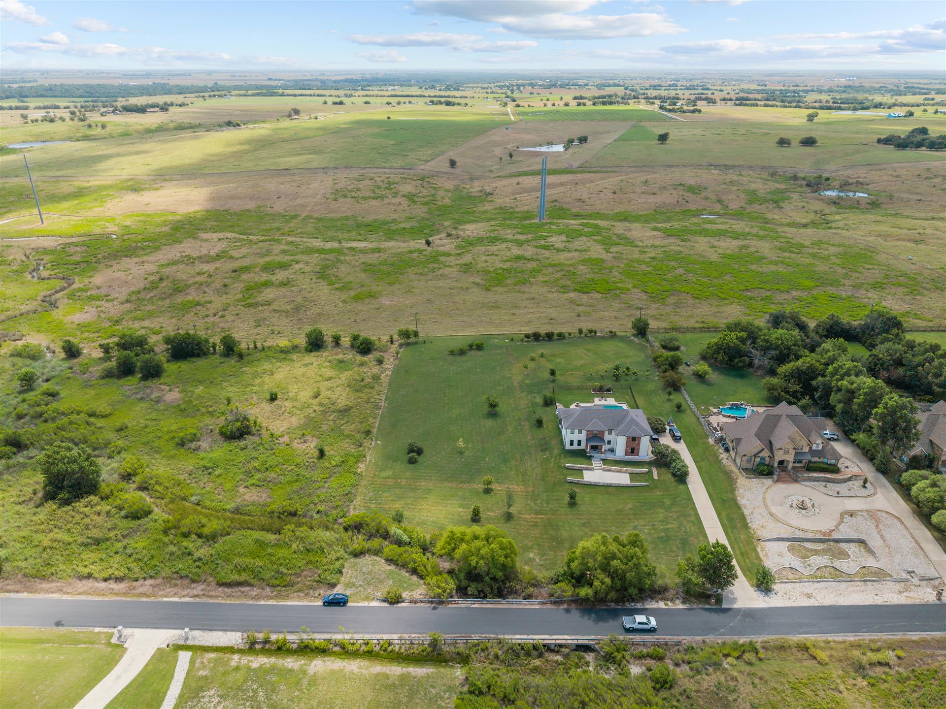 main property photo 7