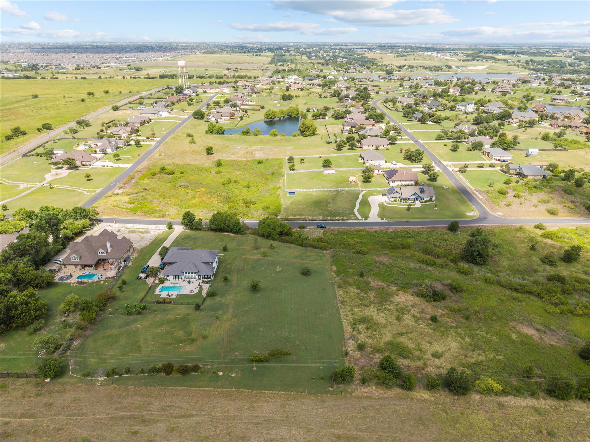 main property photo 8