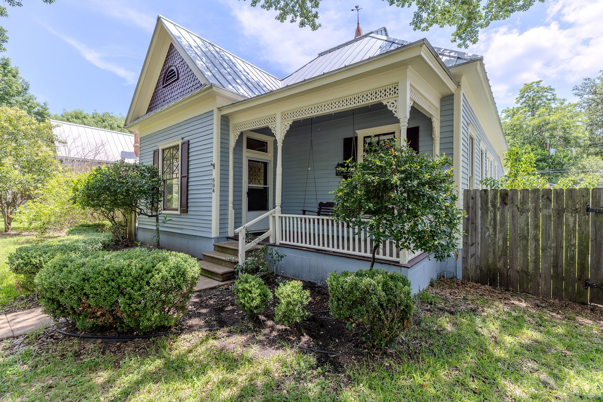 main property photo 3