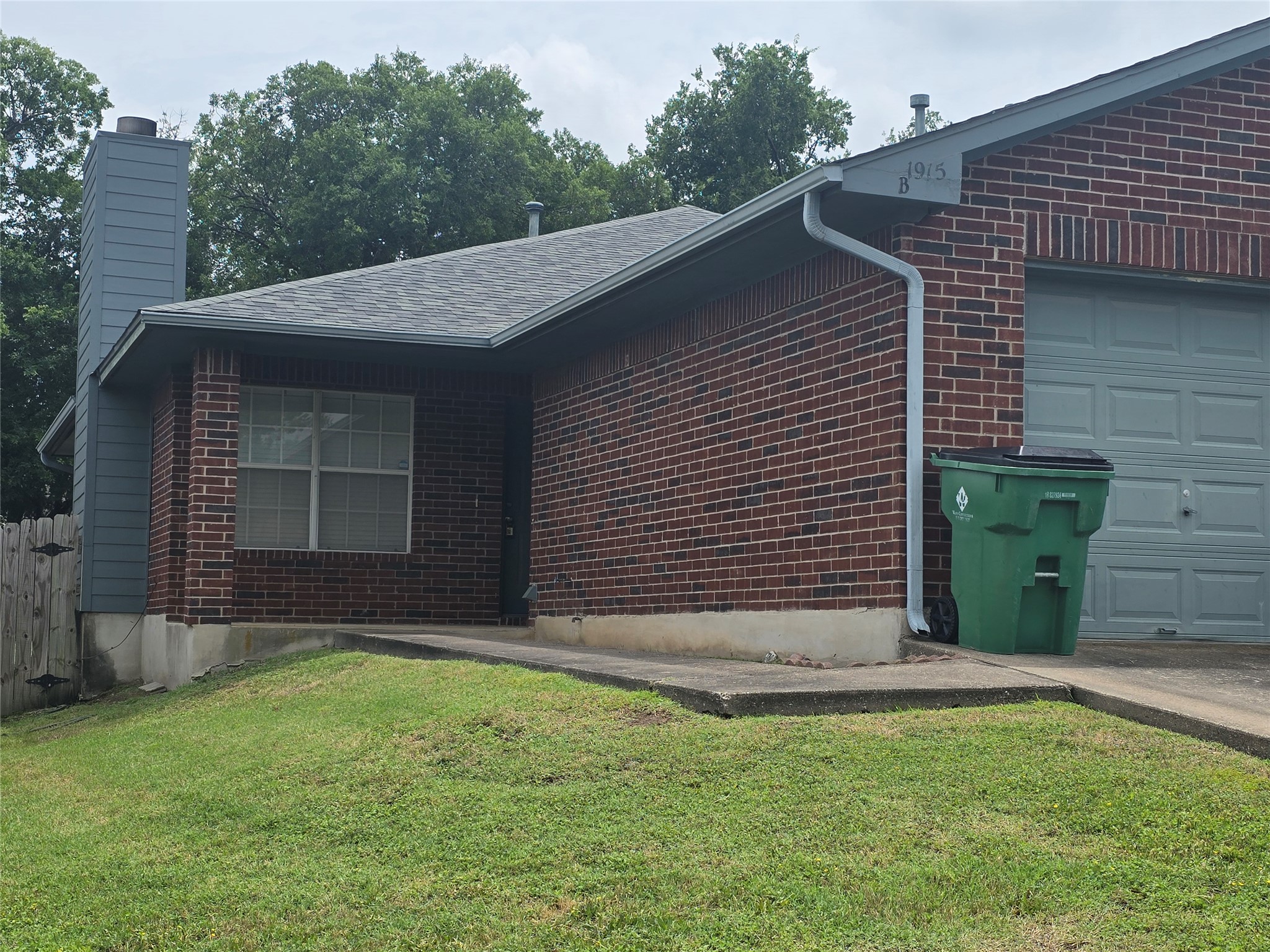 main property photo 14