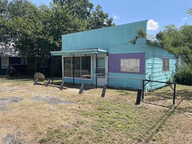 main property photo 7