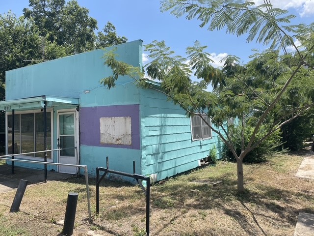 main property photo 8