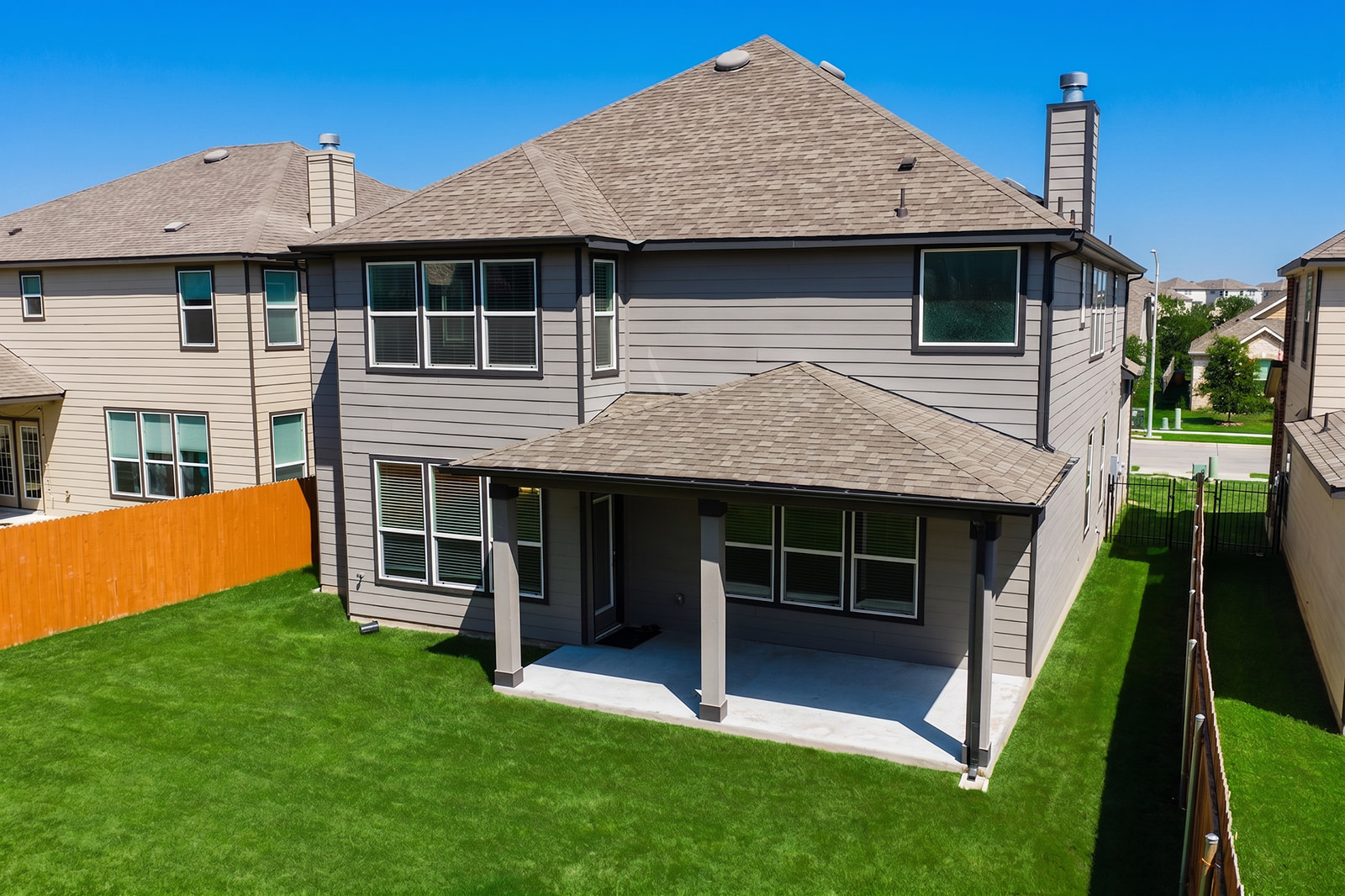 main property photo 31
