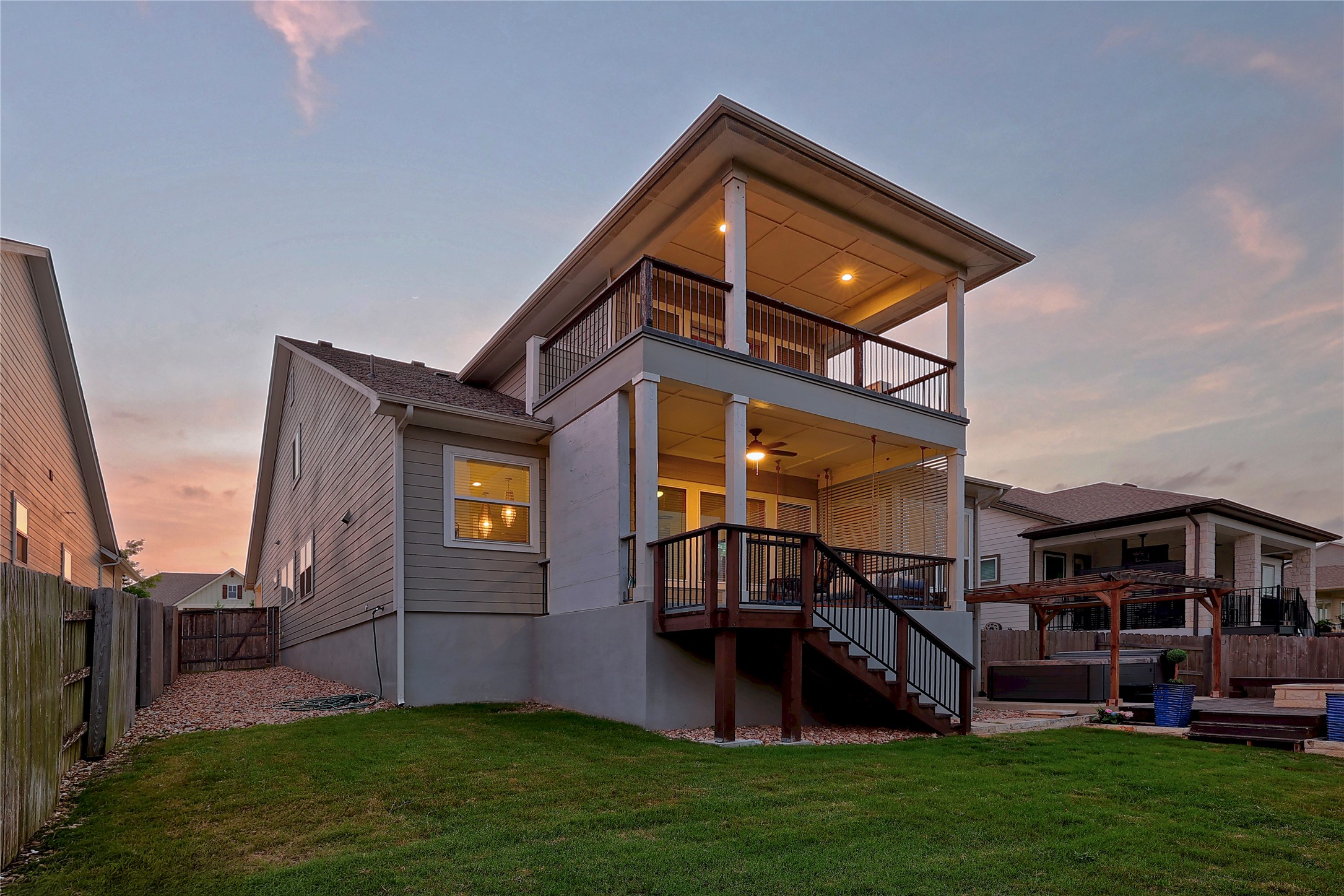 main property photo 4