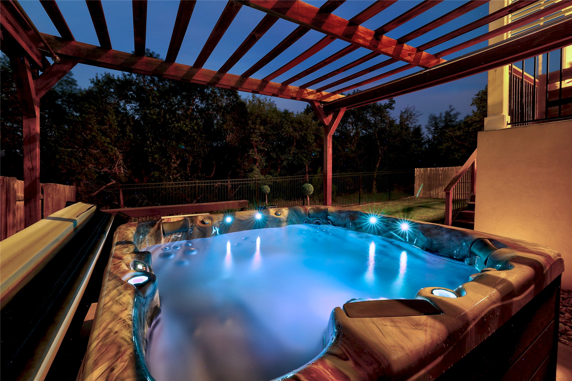 main property photo 7