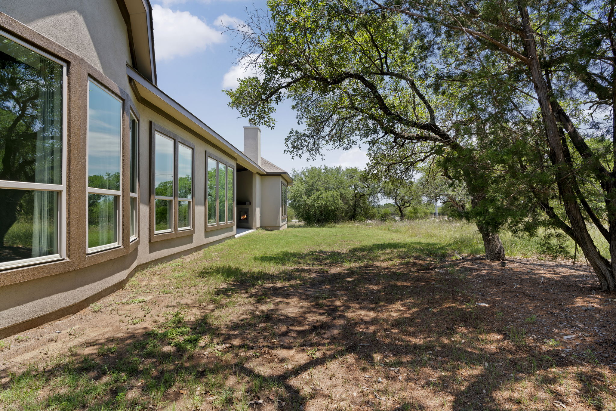 main property photo 24
