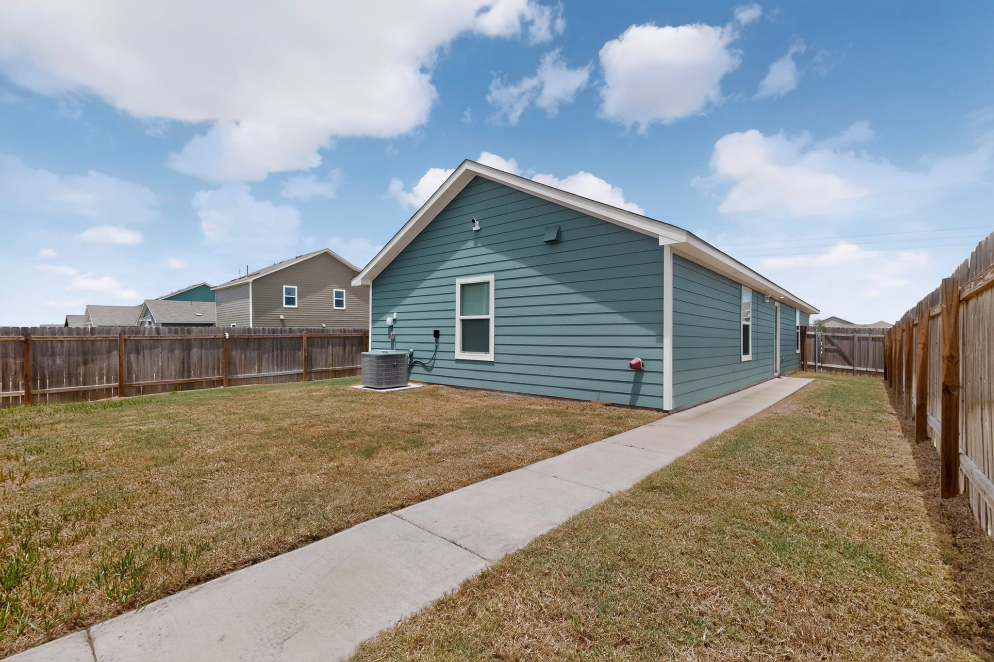 main property photo 26