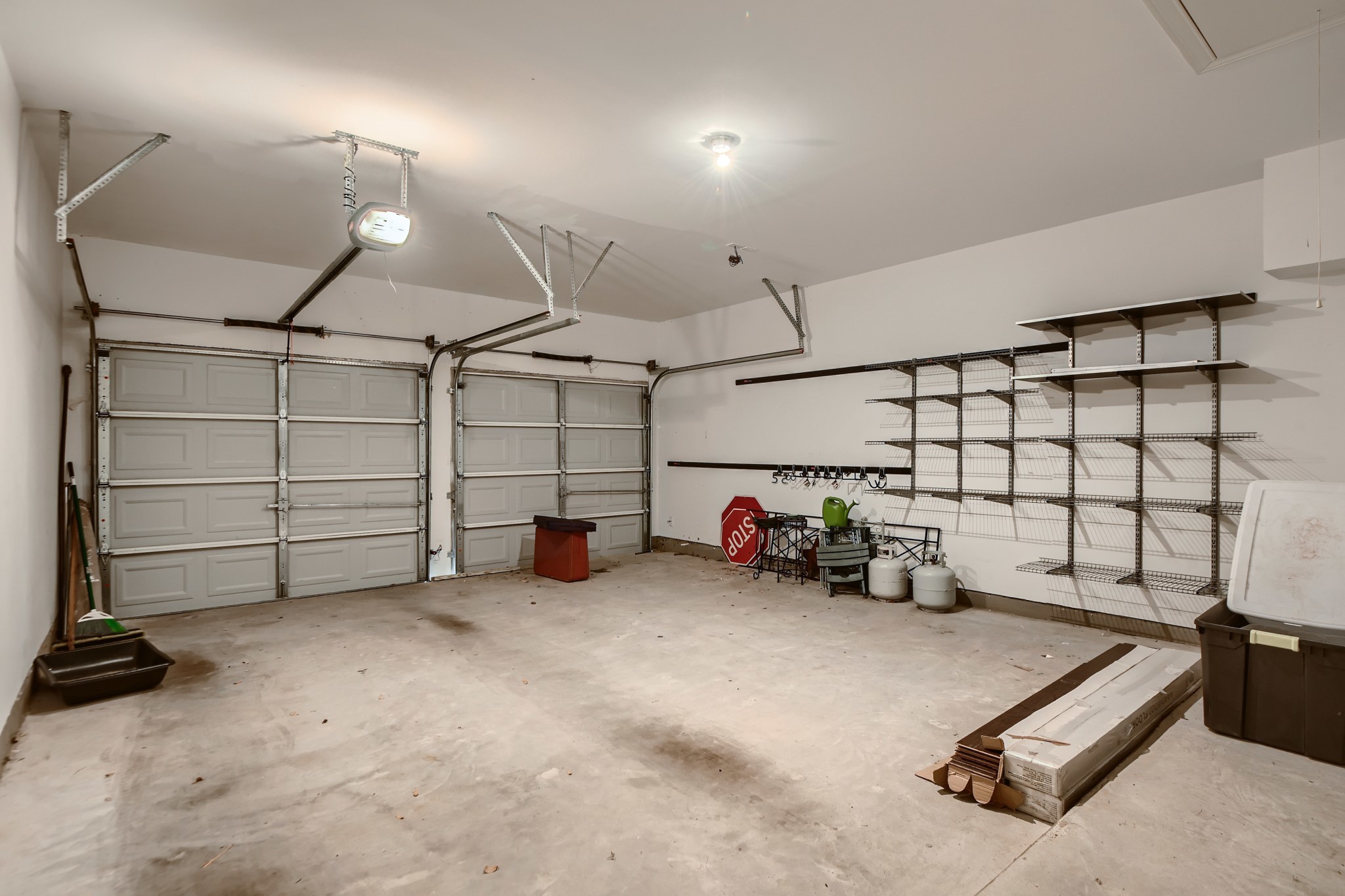 main property photo 19