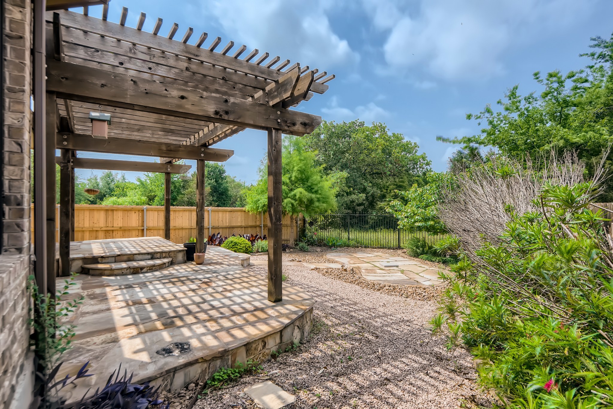 main property photo 21