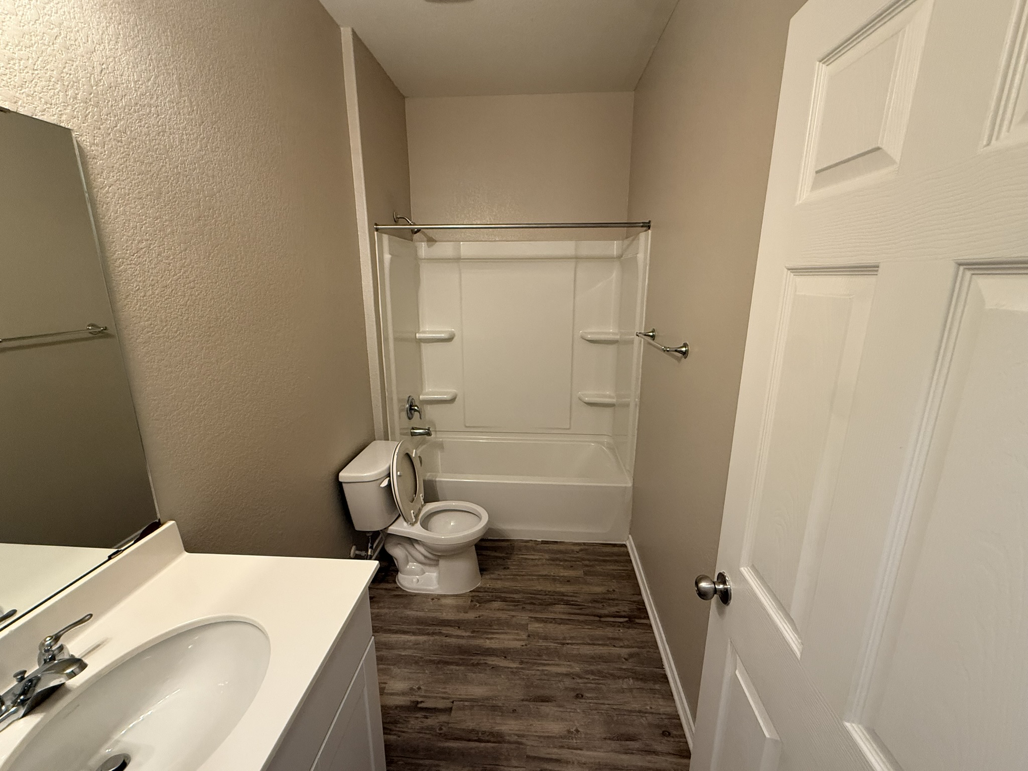 main property photo 12