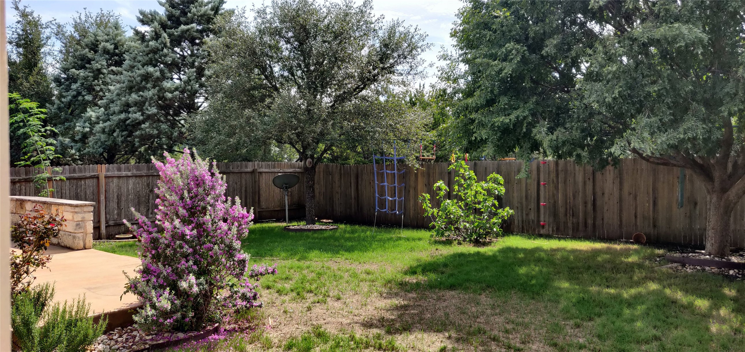 main property photo 31