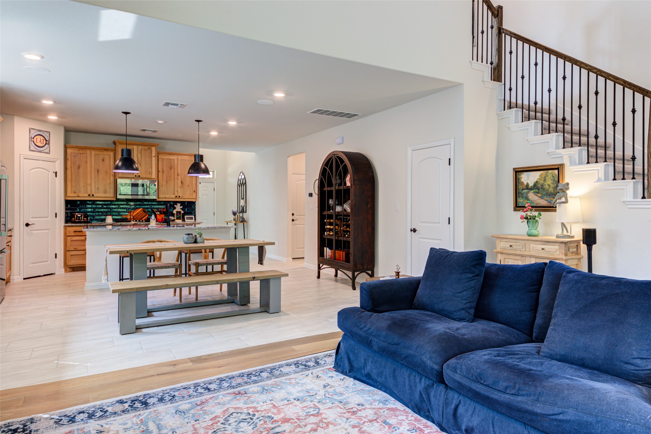 main property photo 14