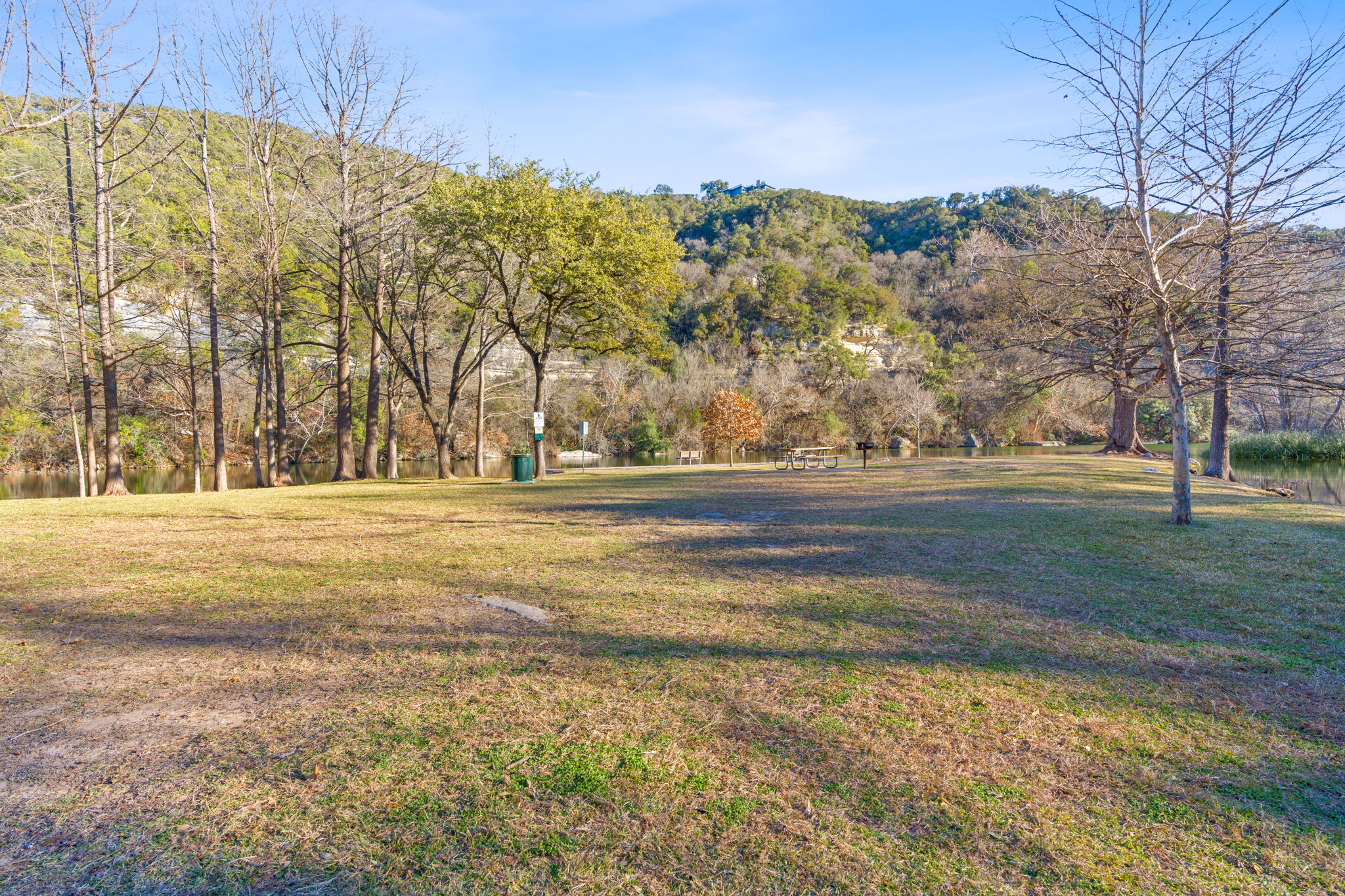 main property photo 37