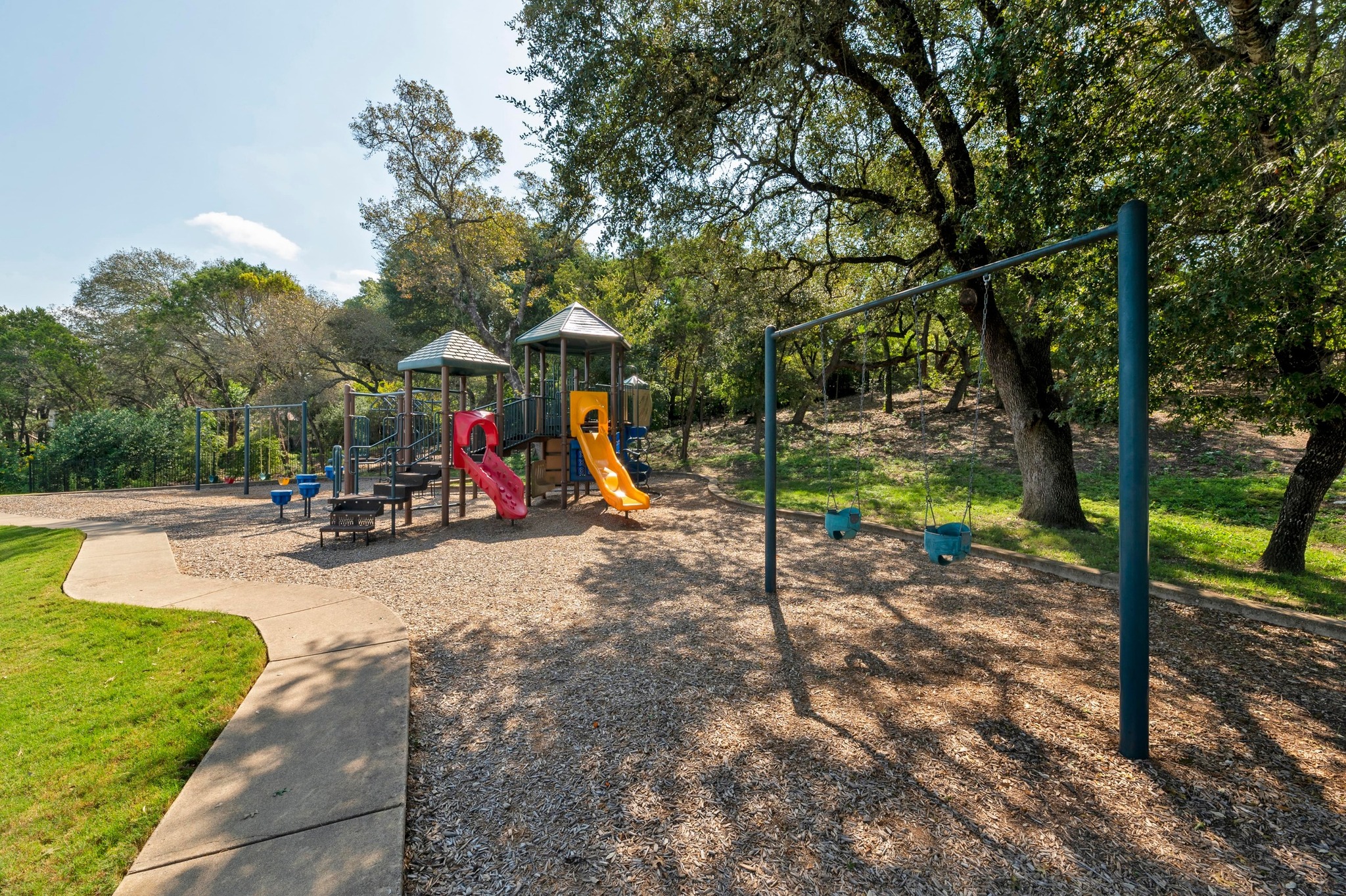 main property photo 29