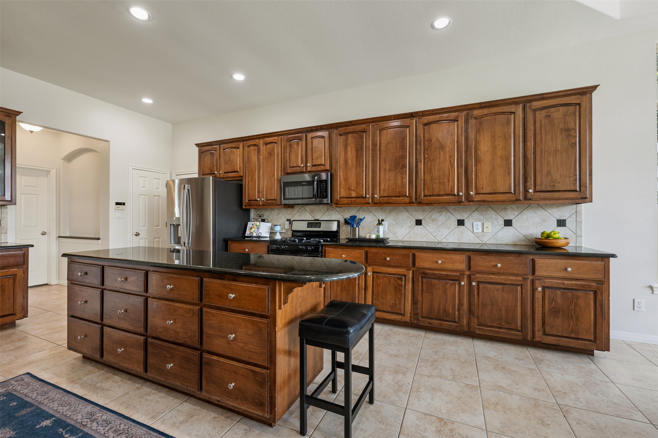 main property photo 11