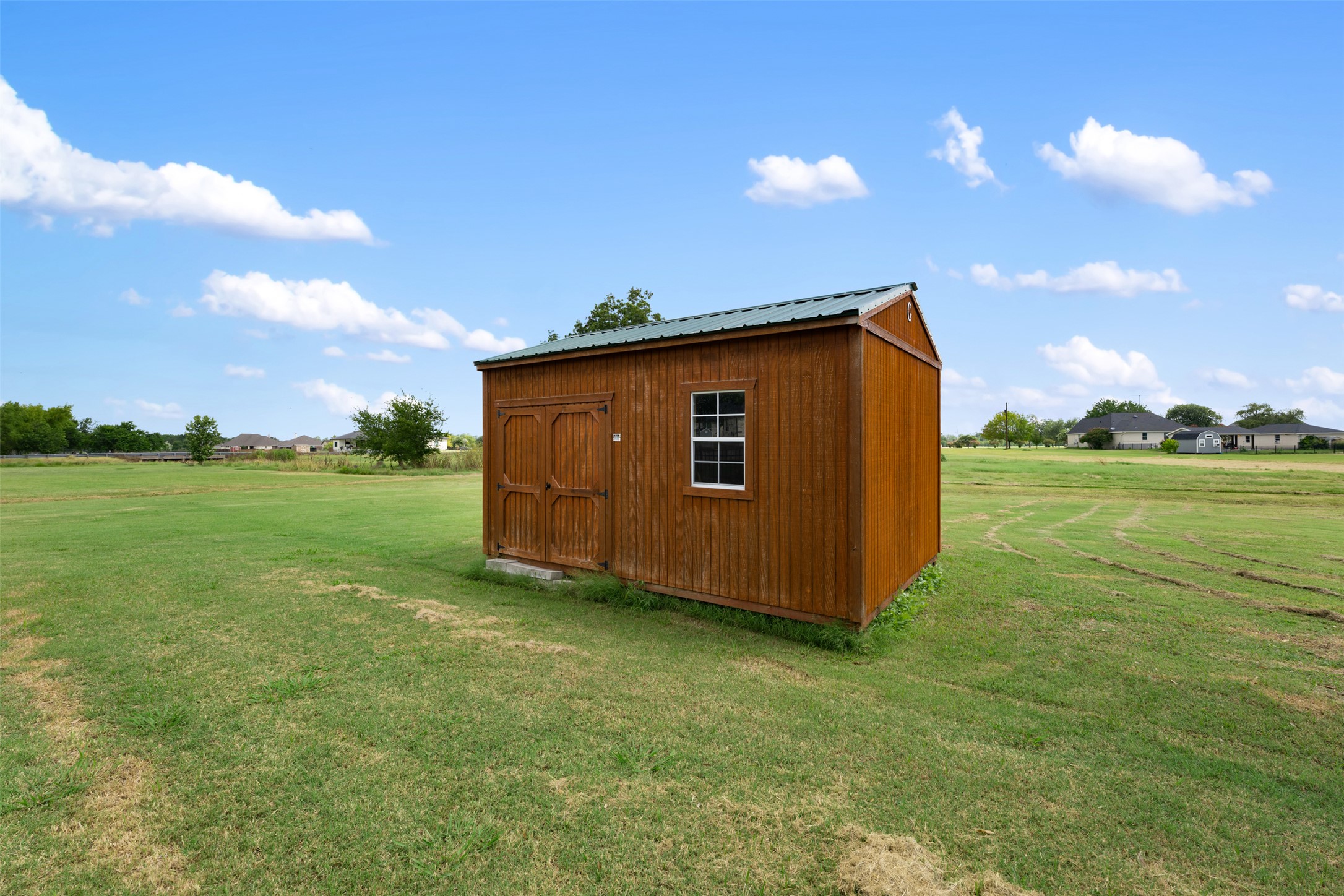 main property photo 36