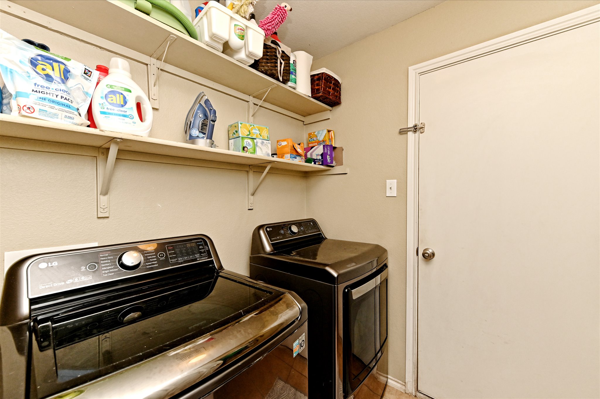 main property photo 24
