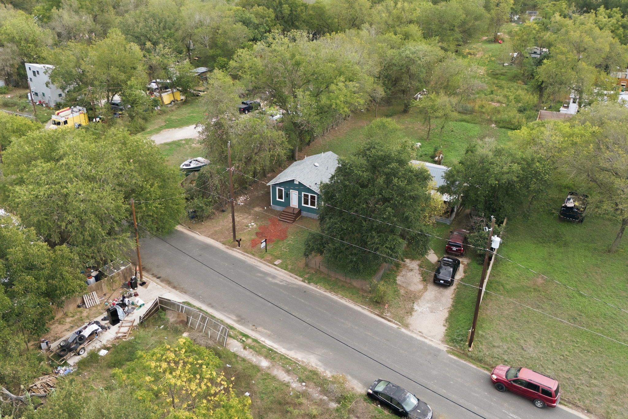 main property photo 37