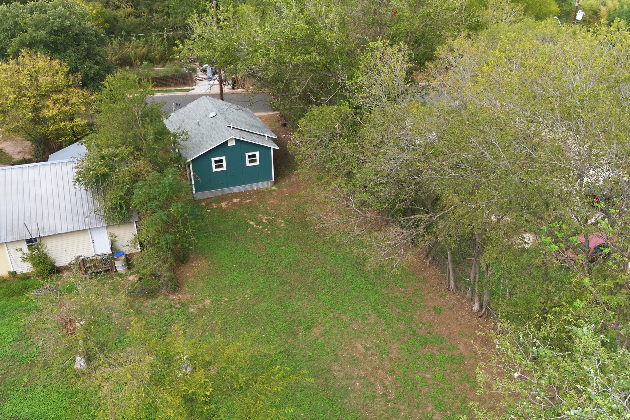 main property photo 38