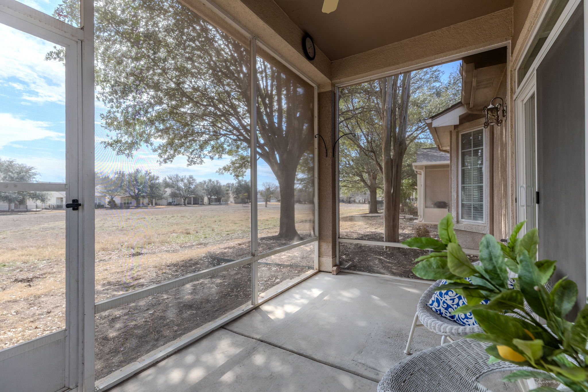 main property photo 24