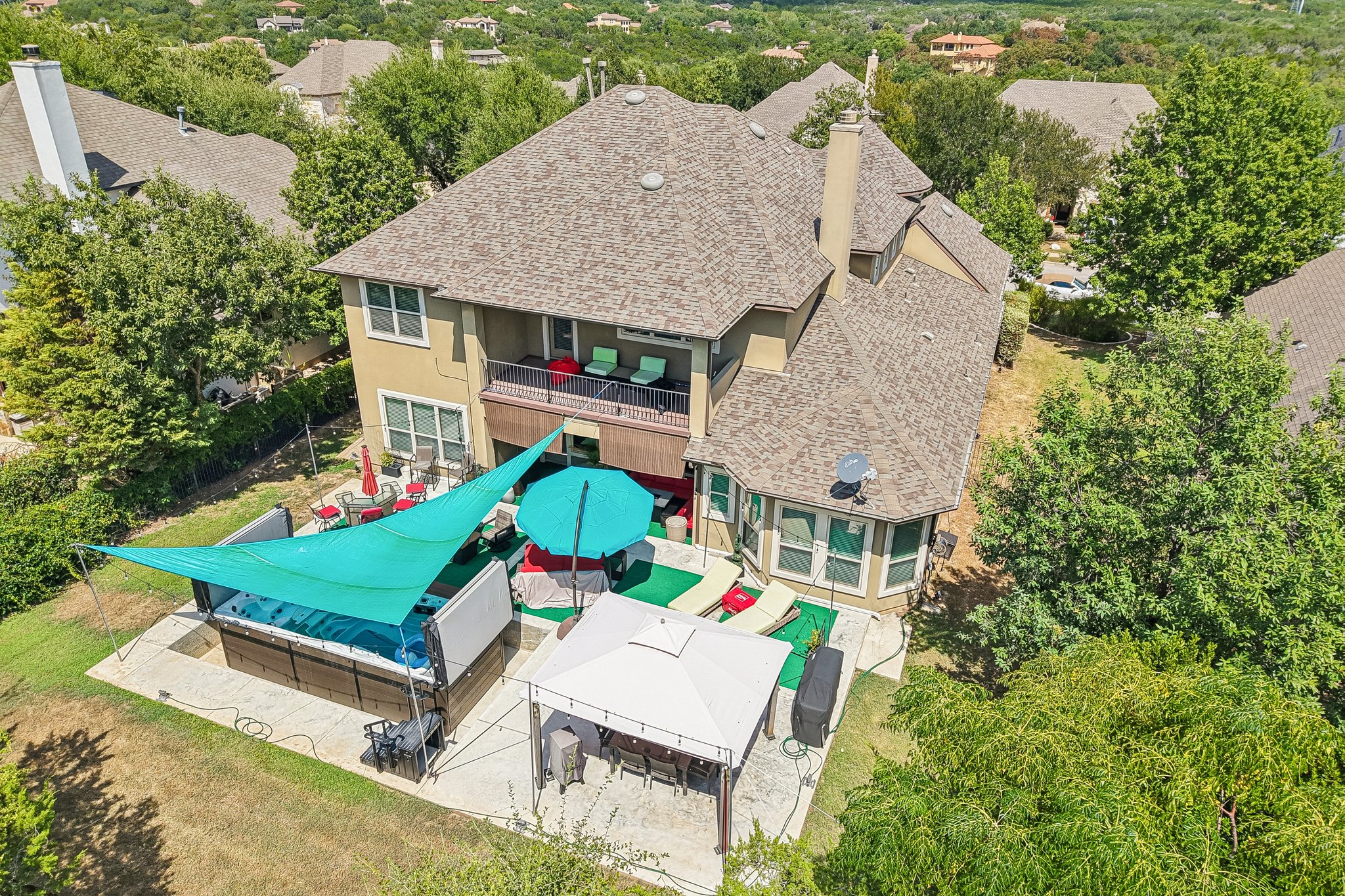 main property photo 27