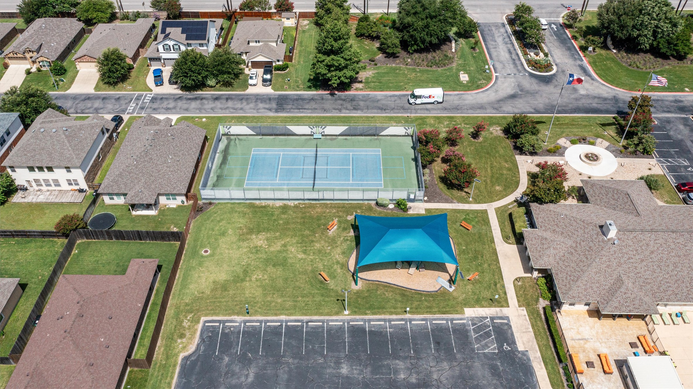 main property photo 34