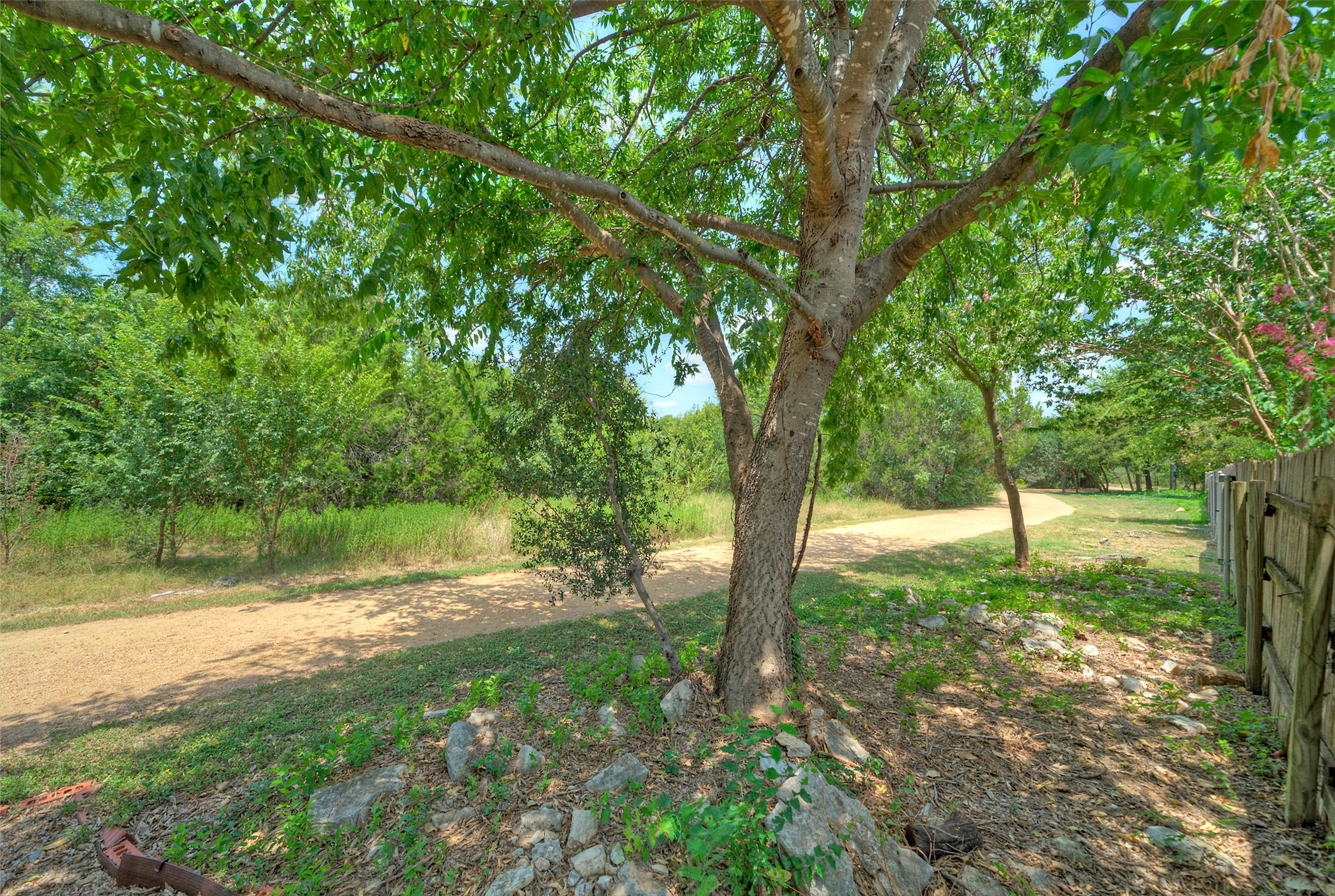main property photo 37