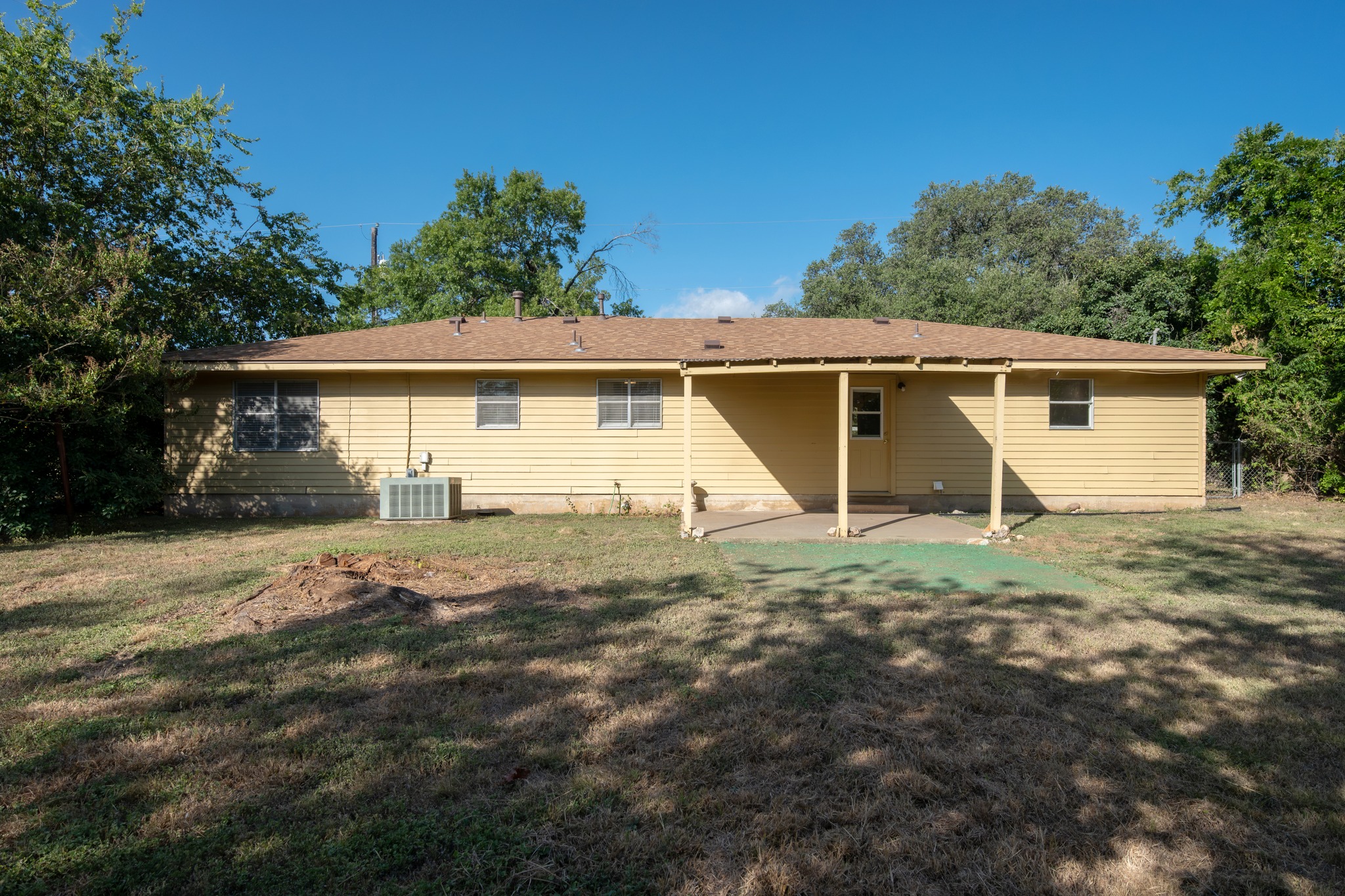 main property photo 27