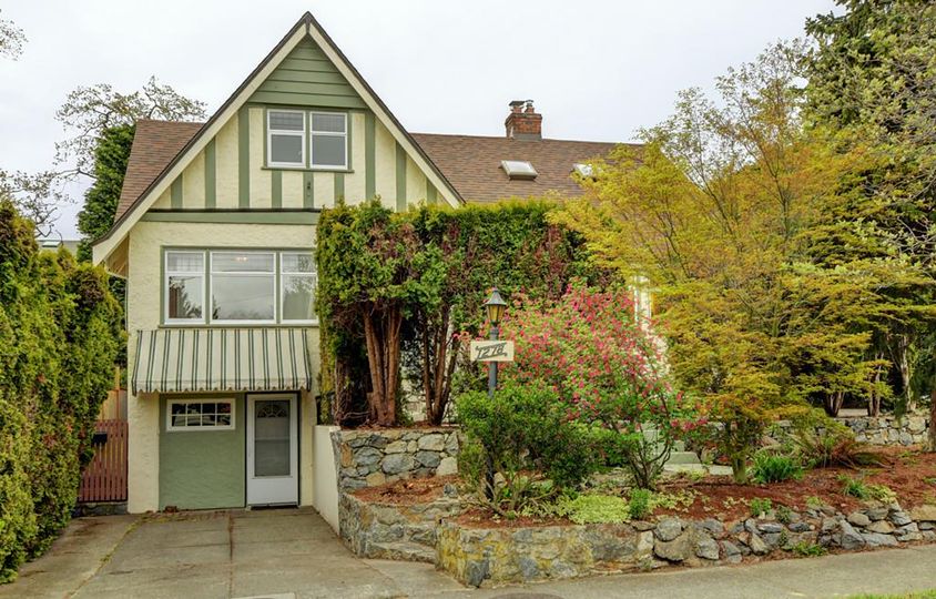 1278 Basil Ave, Victoria, BC V8T 2G2