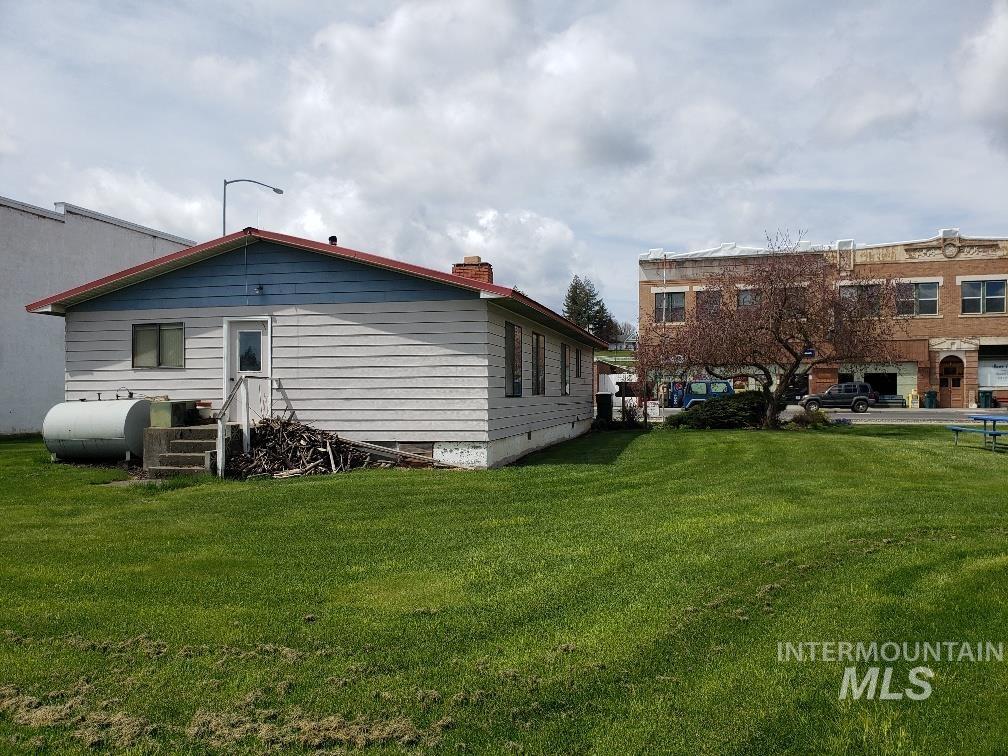 main property photo 6