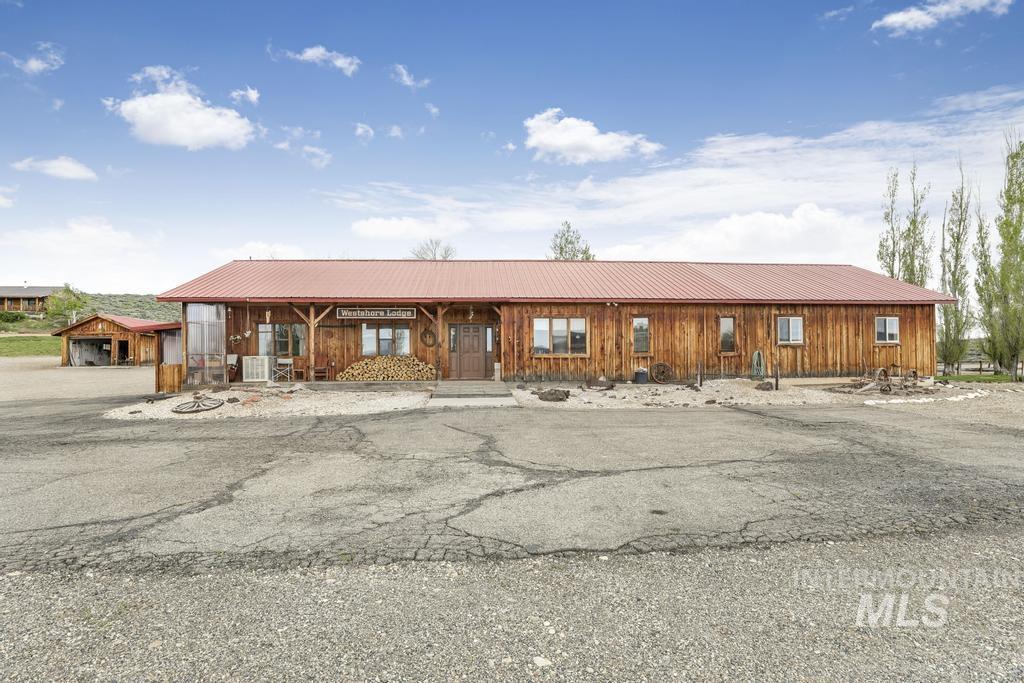 main property photo 23