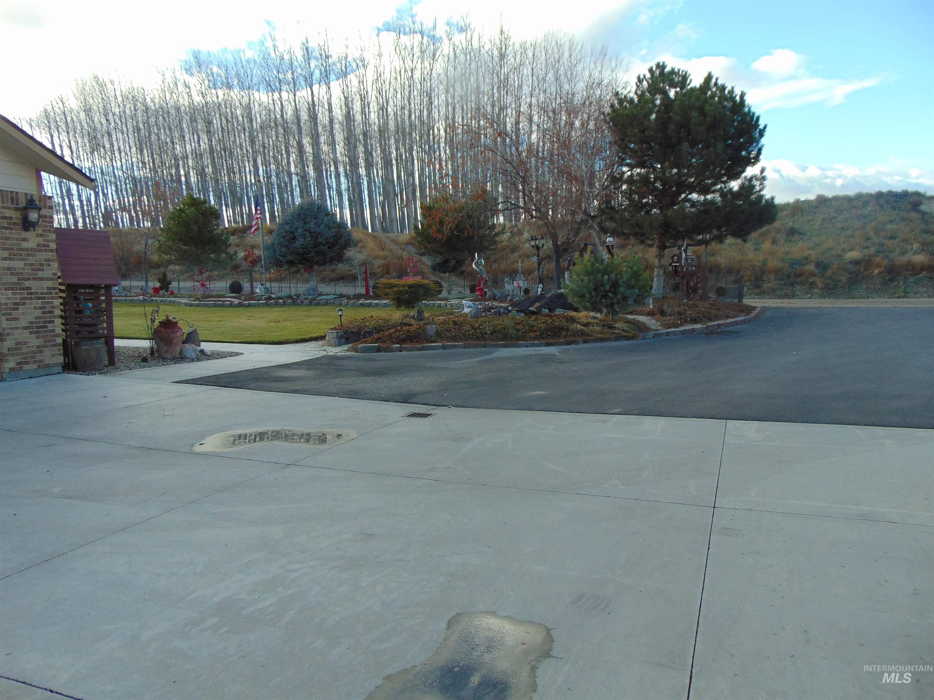 main property photo 21