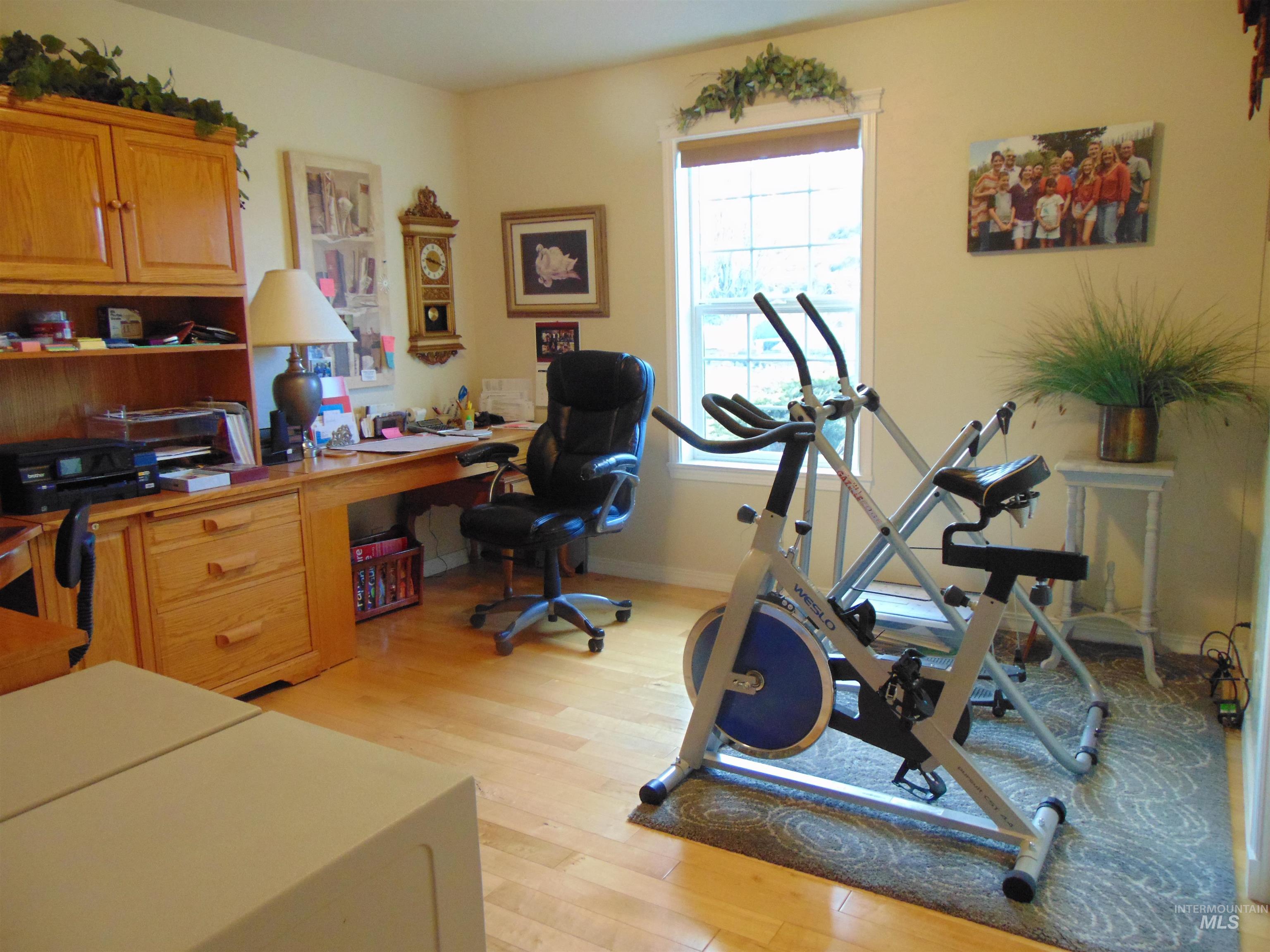 main property photo 34