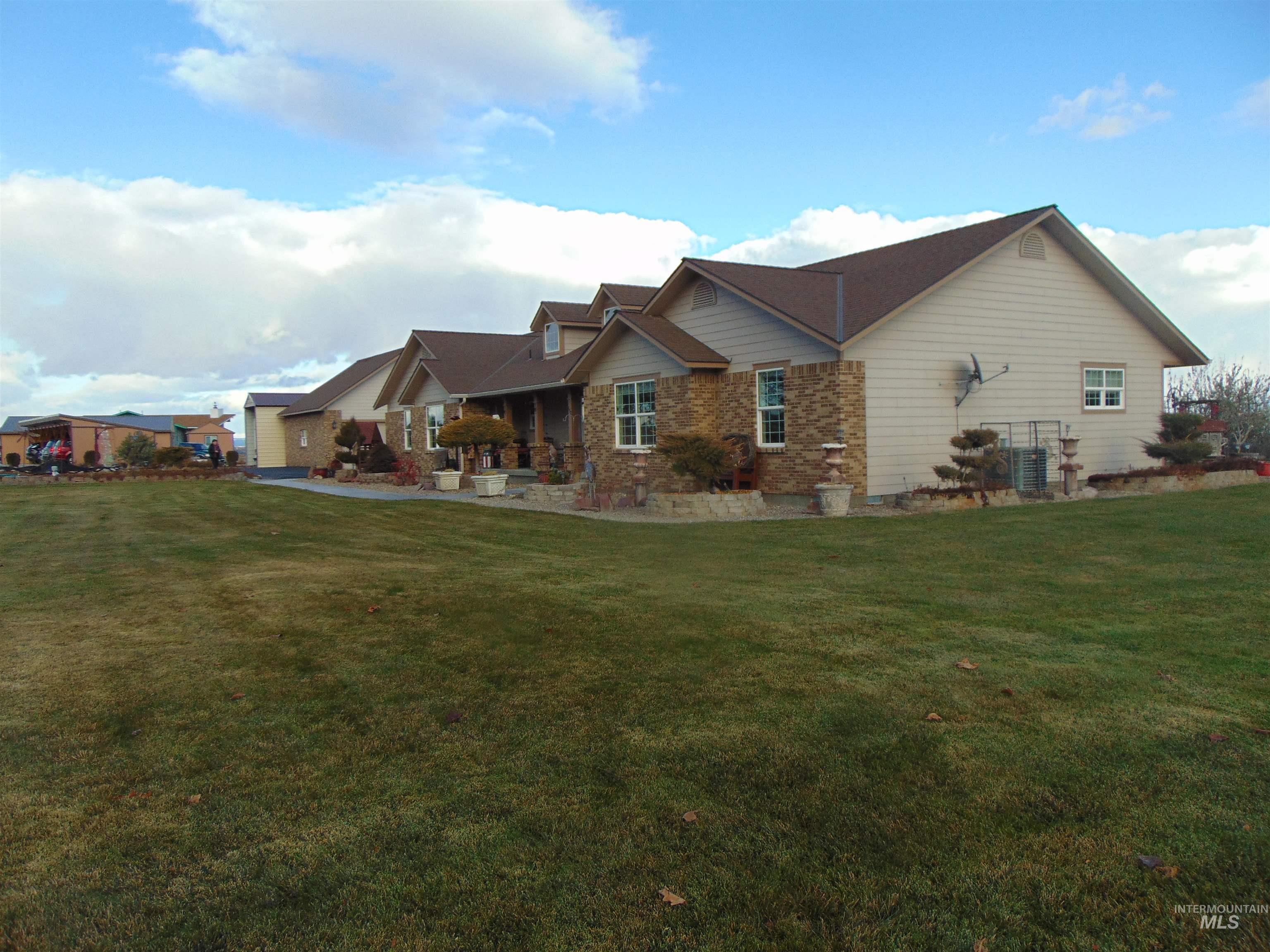 main property photo 6