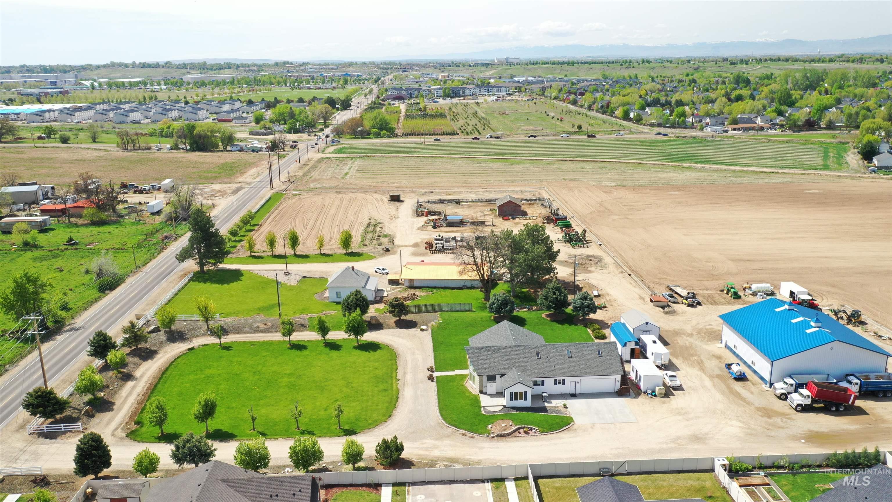 main property photo 14