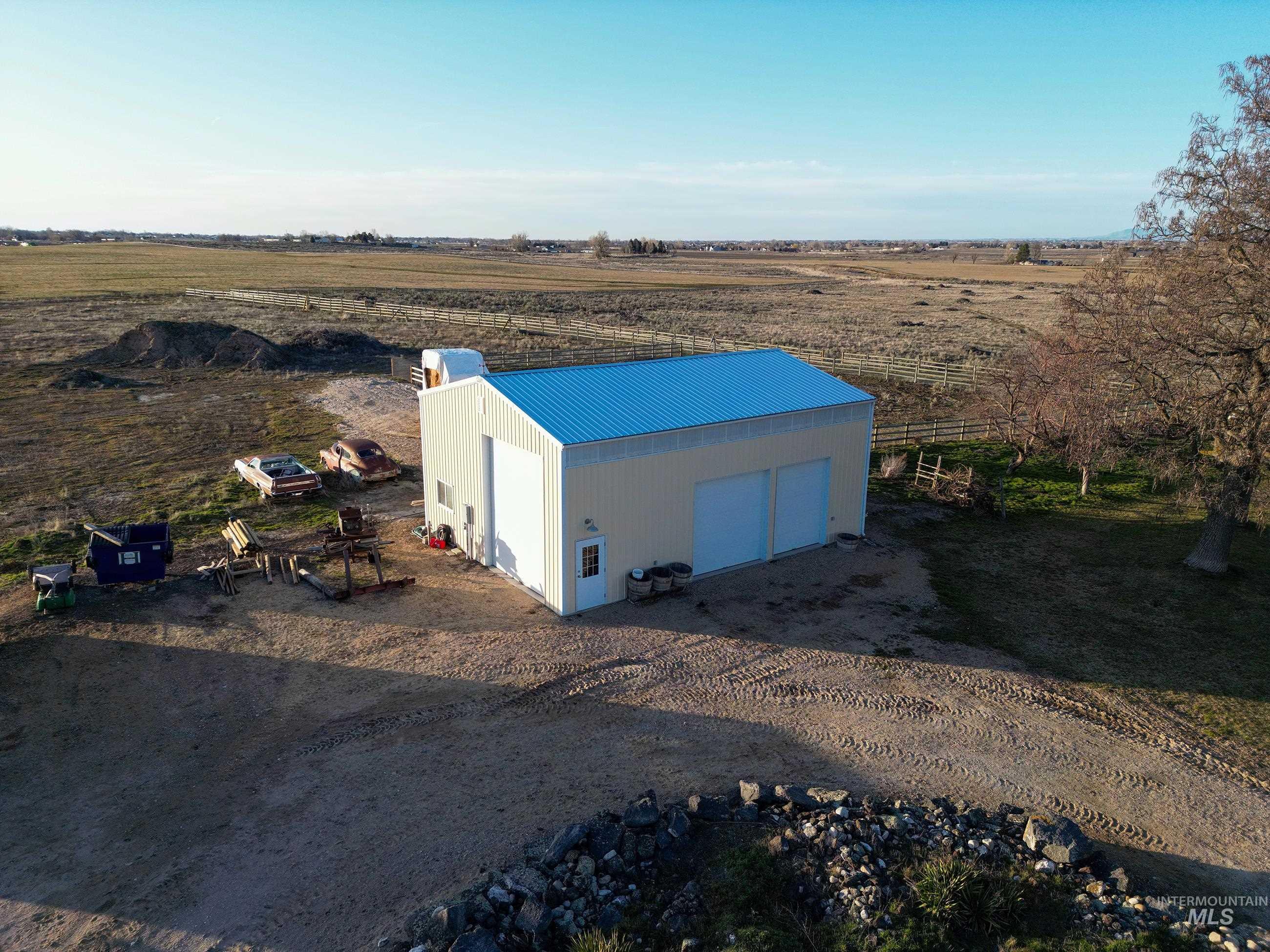 main property photo 34