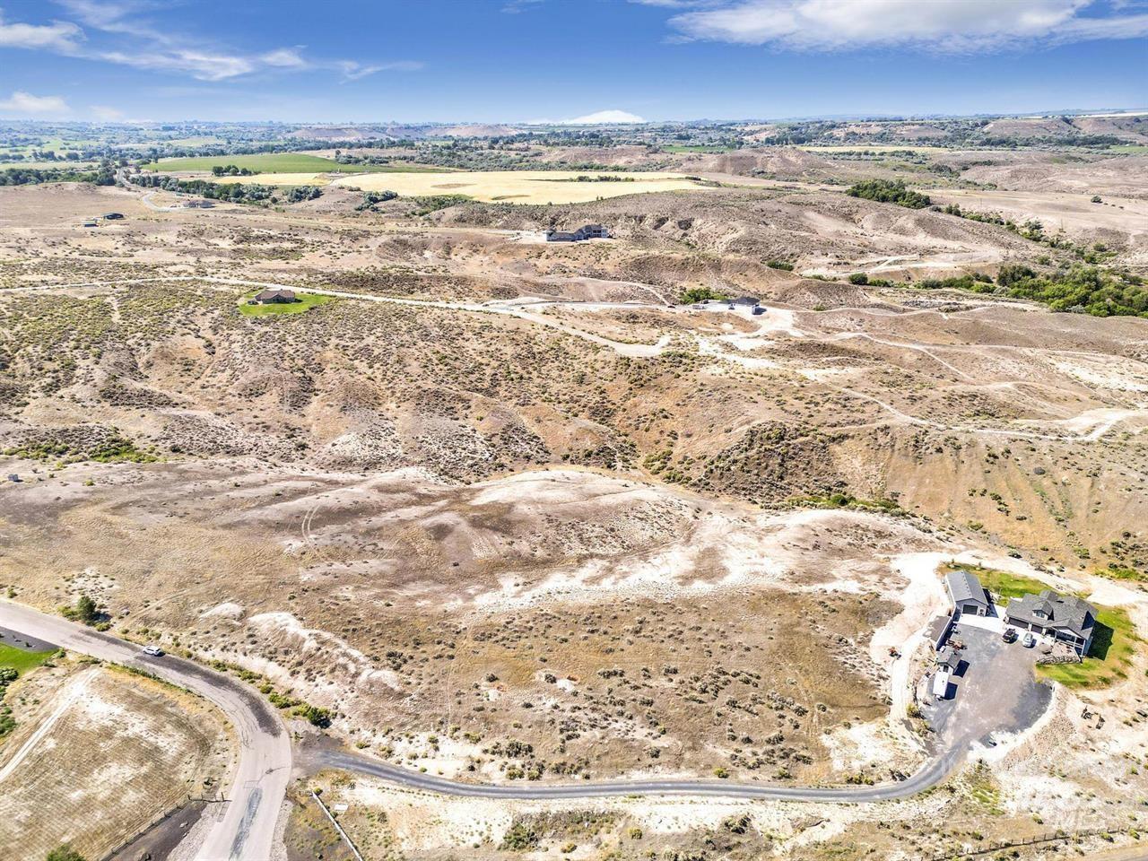 main property photo 3