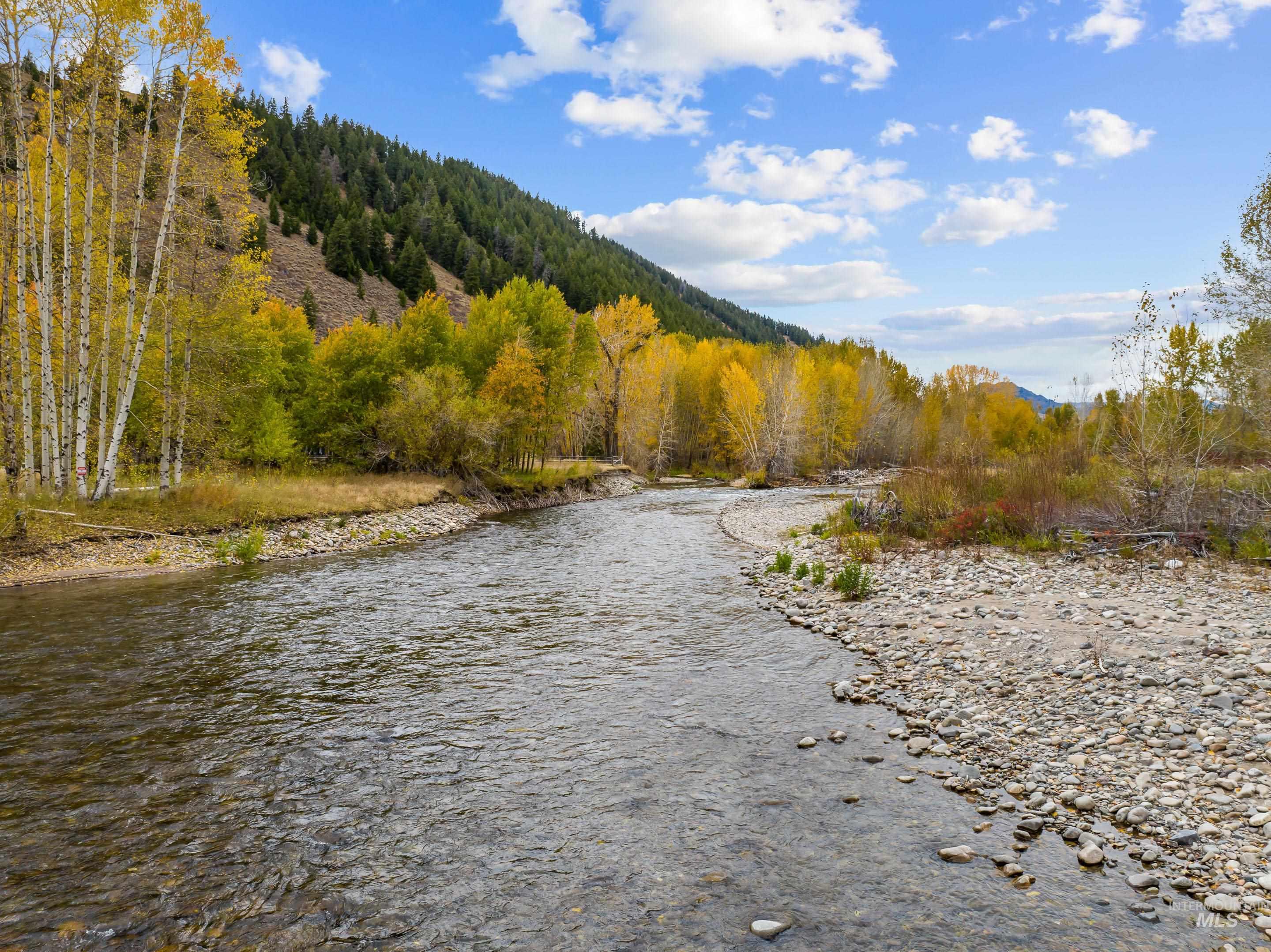 property viewer photo 26