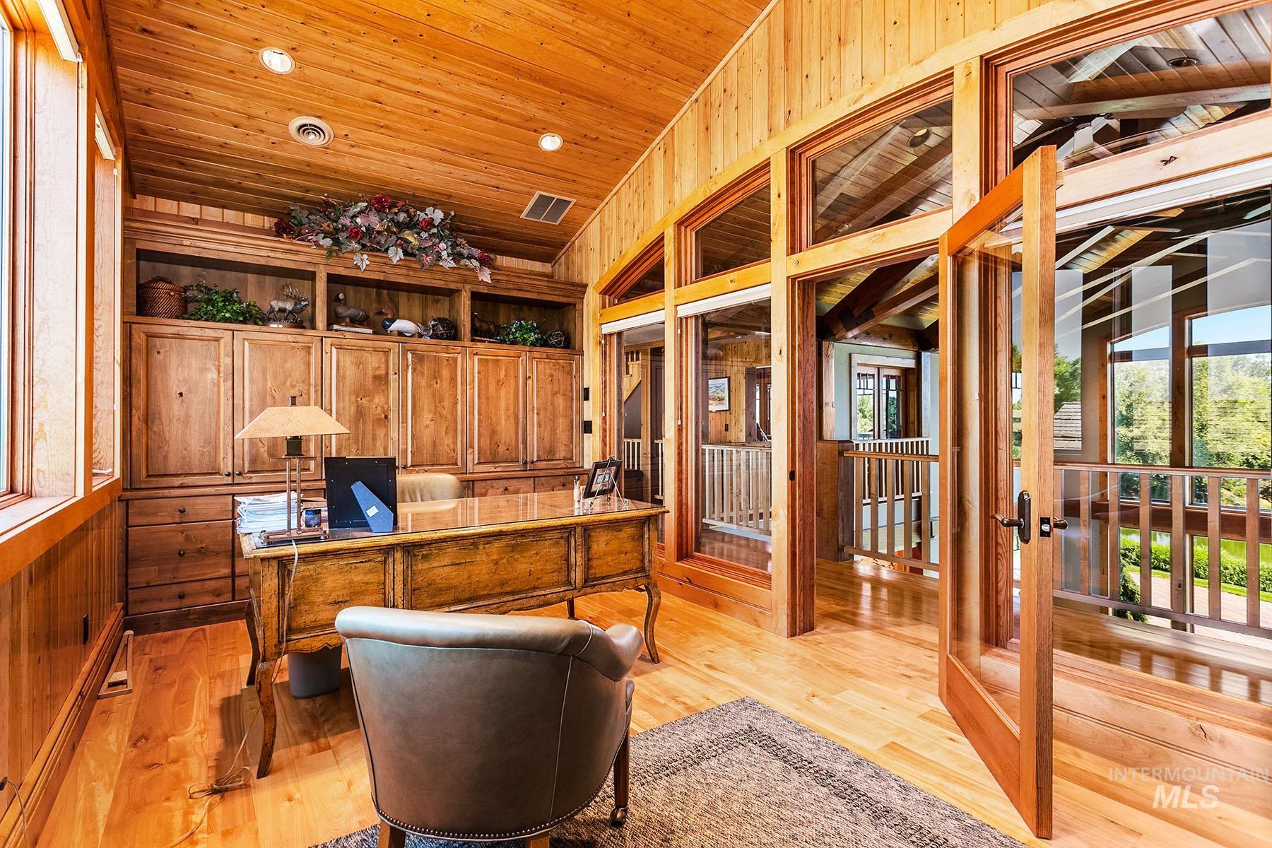 main property photo 44