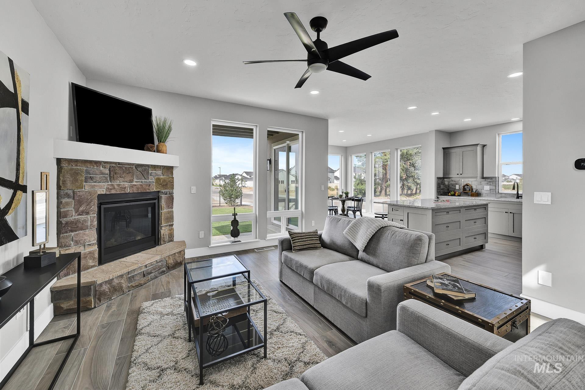 property viewer photo 10