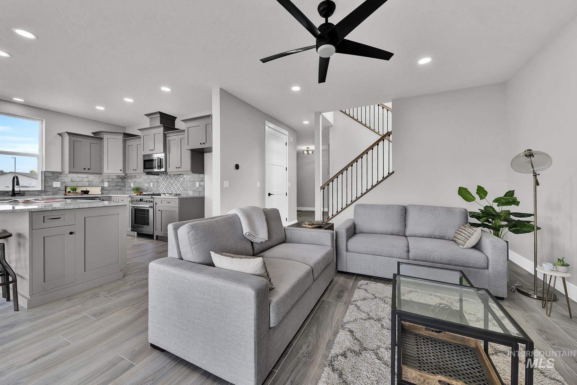 property viewer photo 13